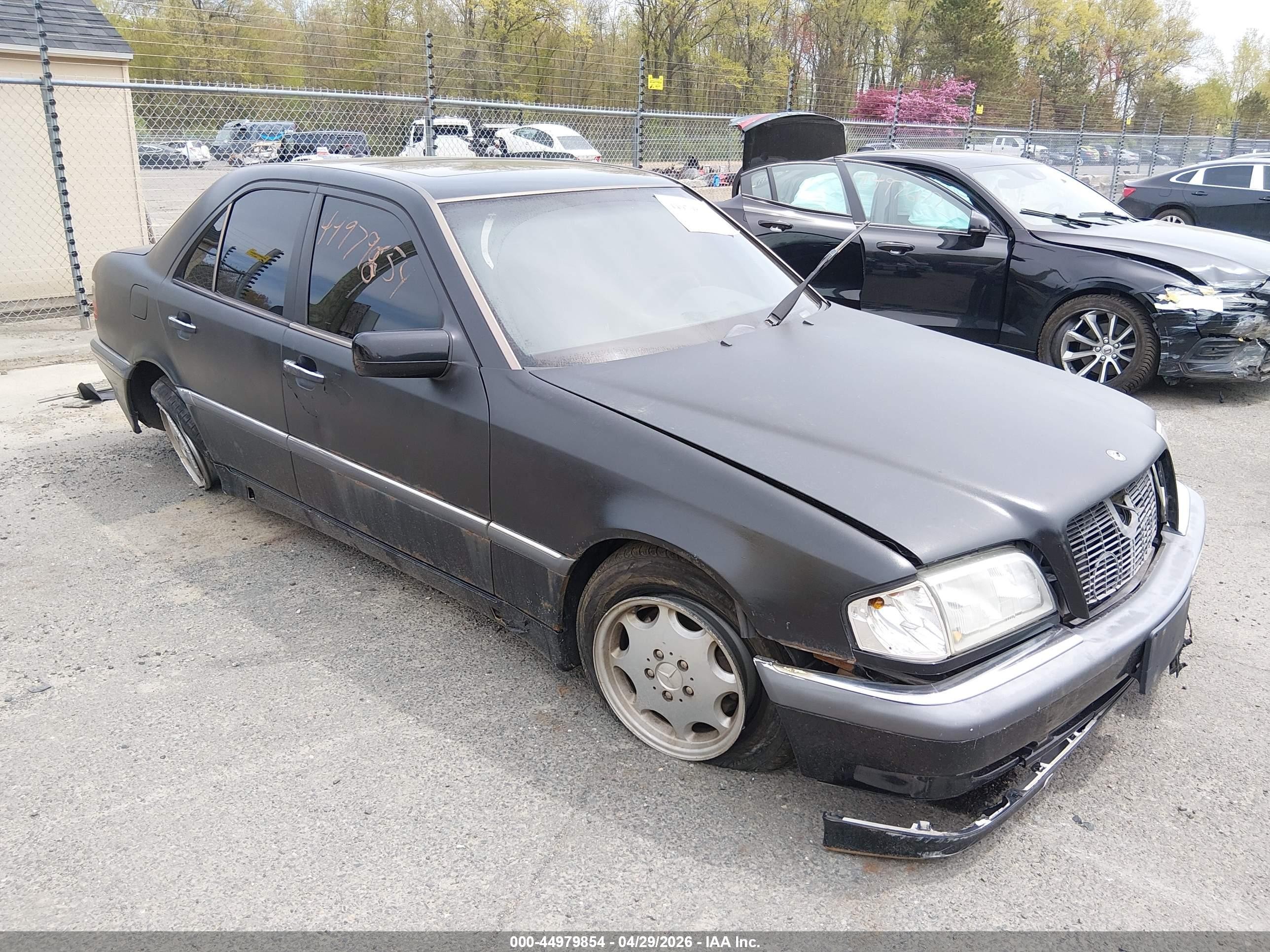 2000 Mercedes-benz C 230 Kompressor Black vin: WDBHA24G5YA848236