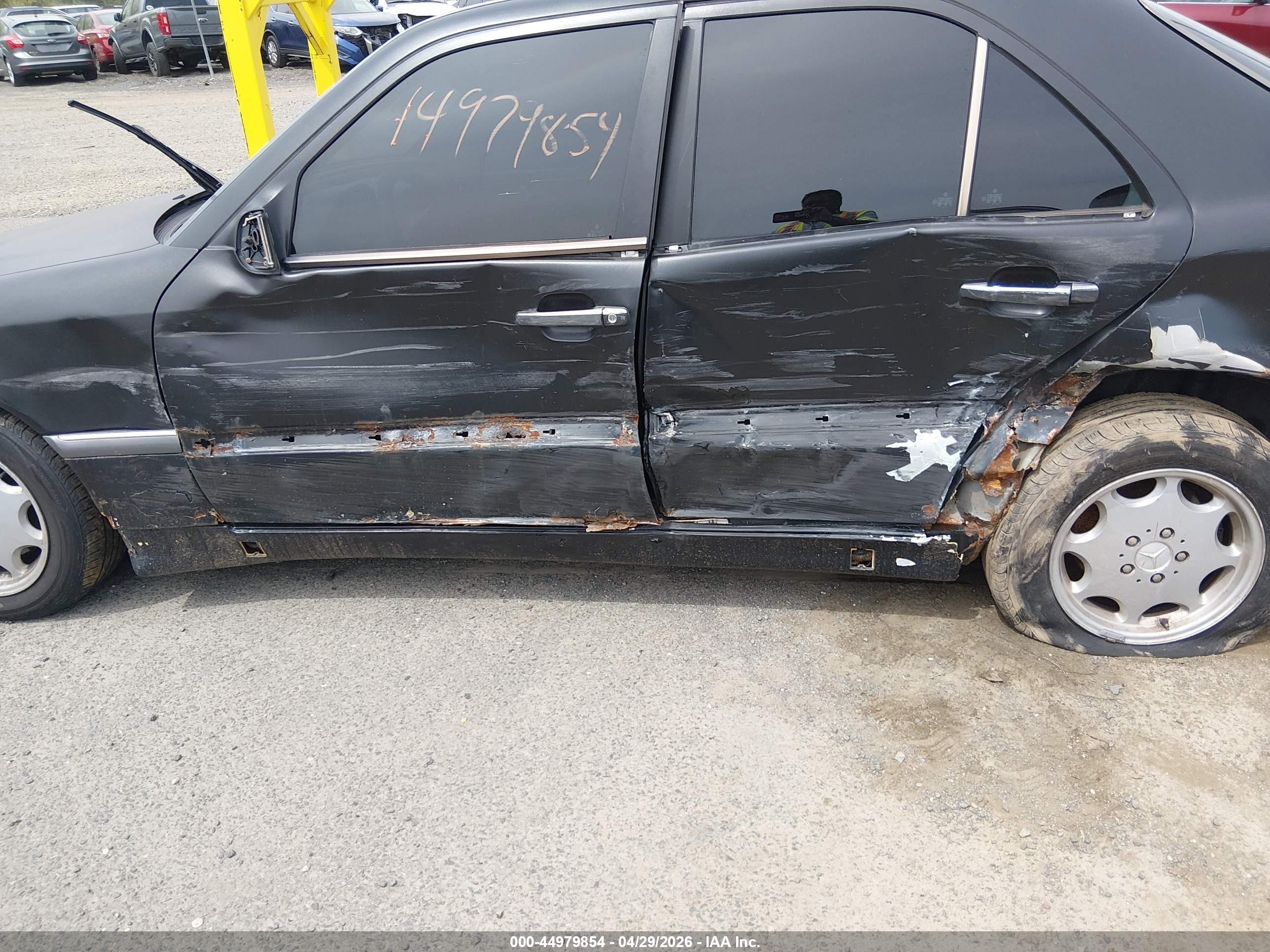 2000 Mercedes-benz C 230 Kompressor Black vin: WDBHA24G5YA848236