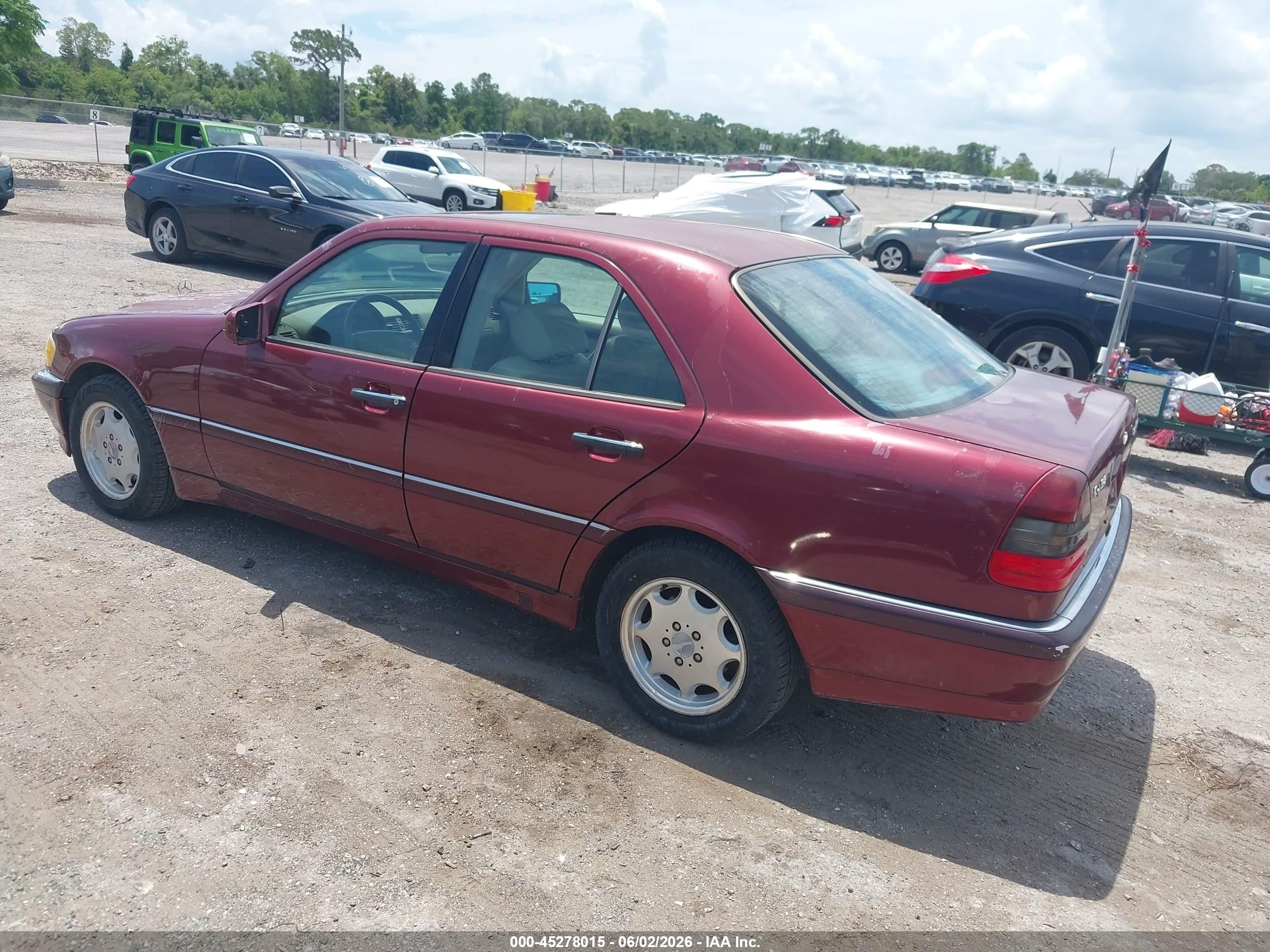 1999 Mercedes-benz C 230 Kompressor Бордовый vin: WDBHA24G6XA663496