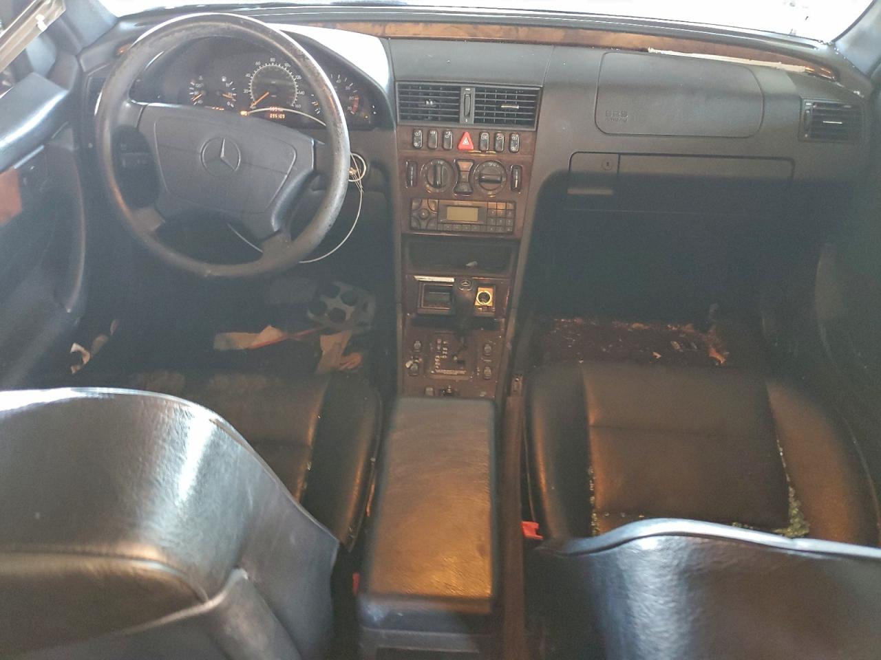 1999 Mercedes-benz C 230 Черный vin: WDBHA24G6XA672523