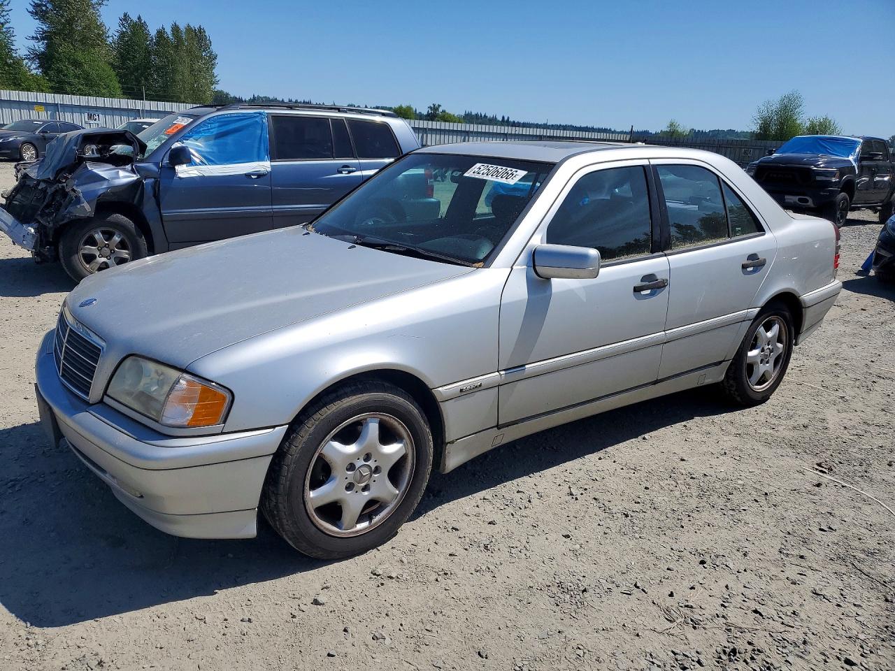 2000 Mercedes-benz C 230 Silver vin: WDBHA24G6YA829727