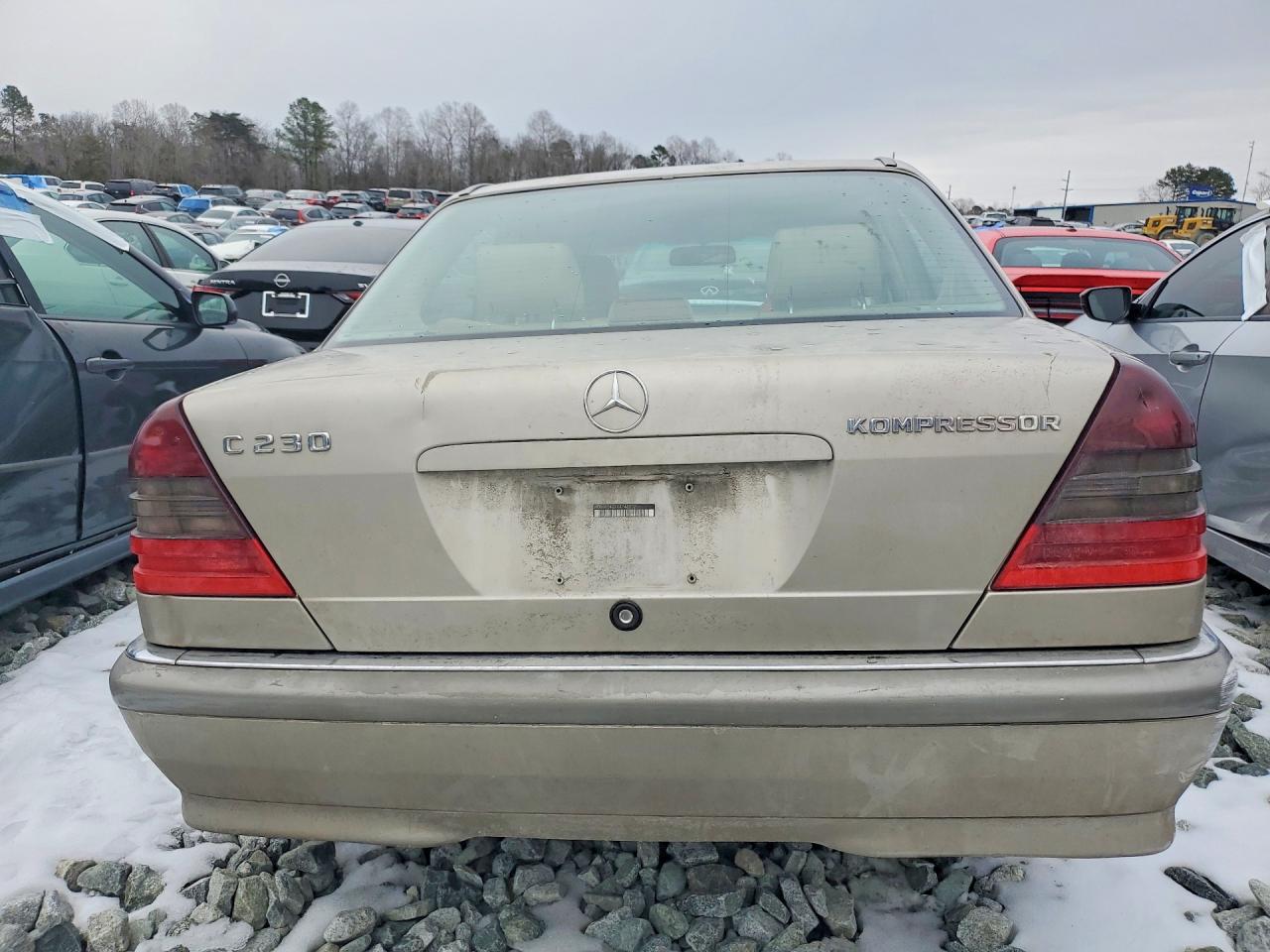 1999 Mercedes-benz C 230 Золотой vin: WDBHA24G7XA746712