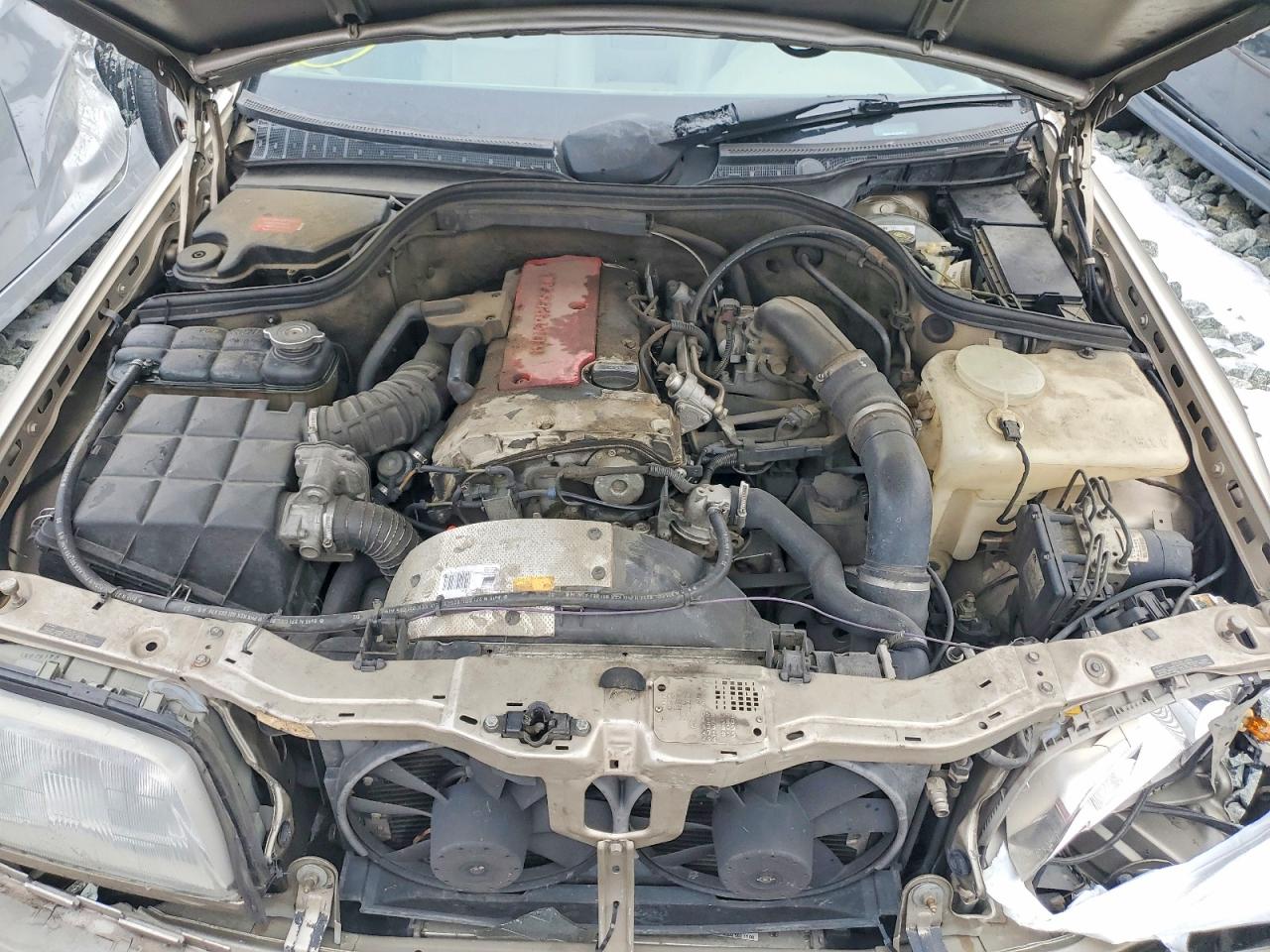 1999 Mercedes-benz C 230 Золотой vin: WDBHA24G7XA746712