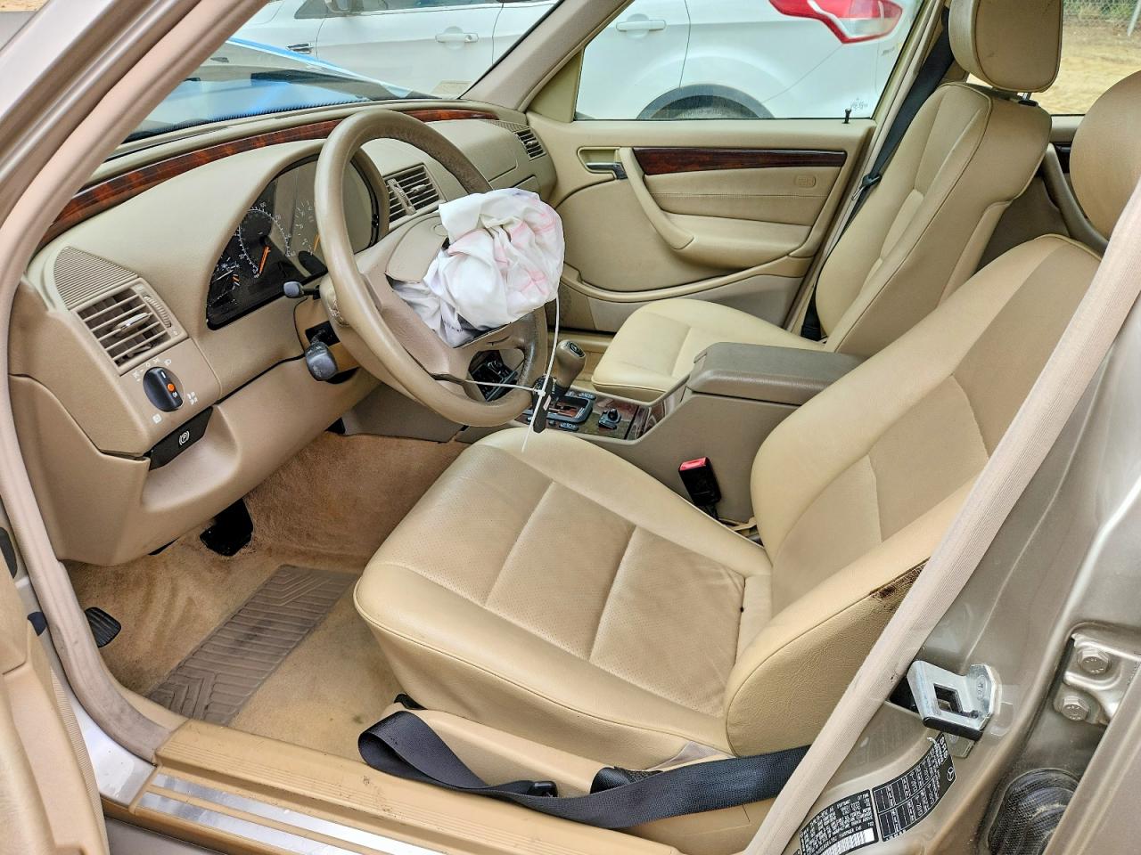 1999 Mercedes-benz C 230 Желто-коричневый vin: WDBHA24G8XA664780
