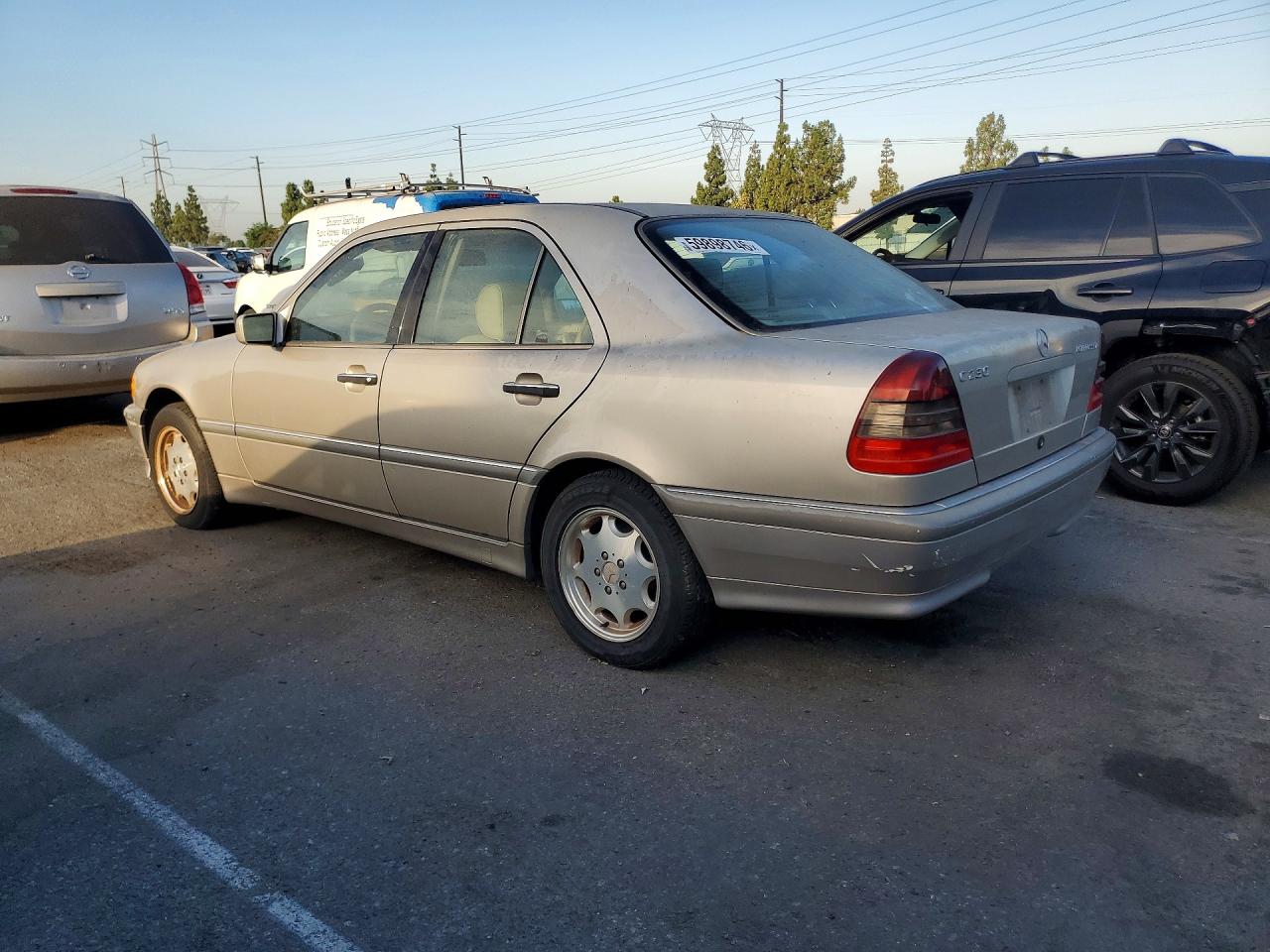1999 Mercedes-benz C 230 Beige vin: WDBHA24G8XA758951