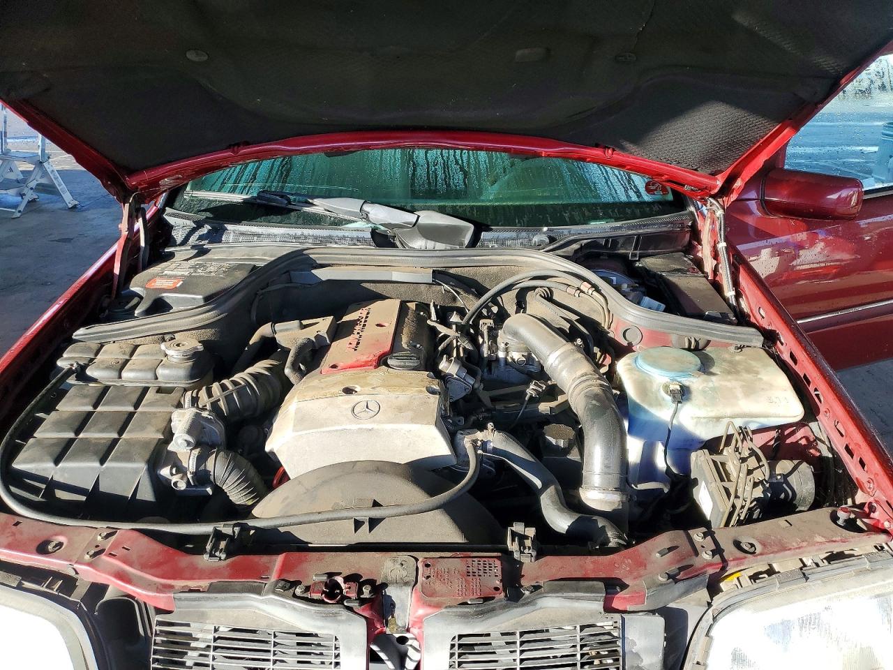 1999 Mercedes-benz C 230 Красный vin: WDBHA24G8XA768377