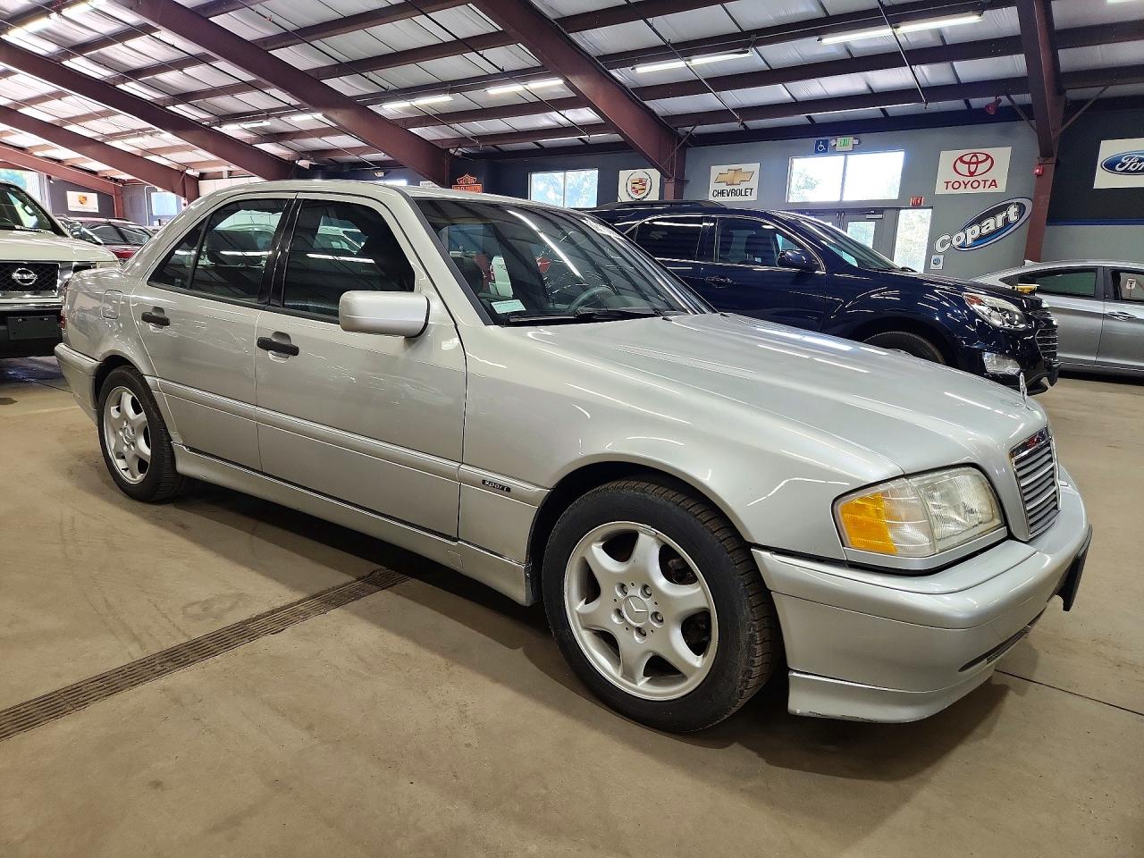 2000 Mercedes-benz C 230 Silver vin: WDBHA24G8YA859909