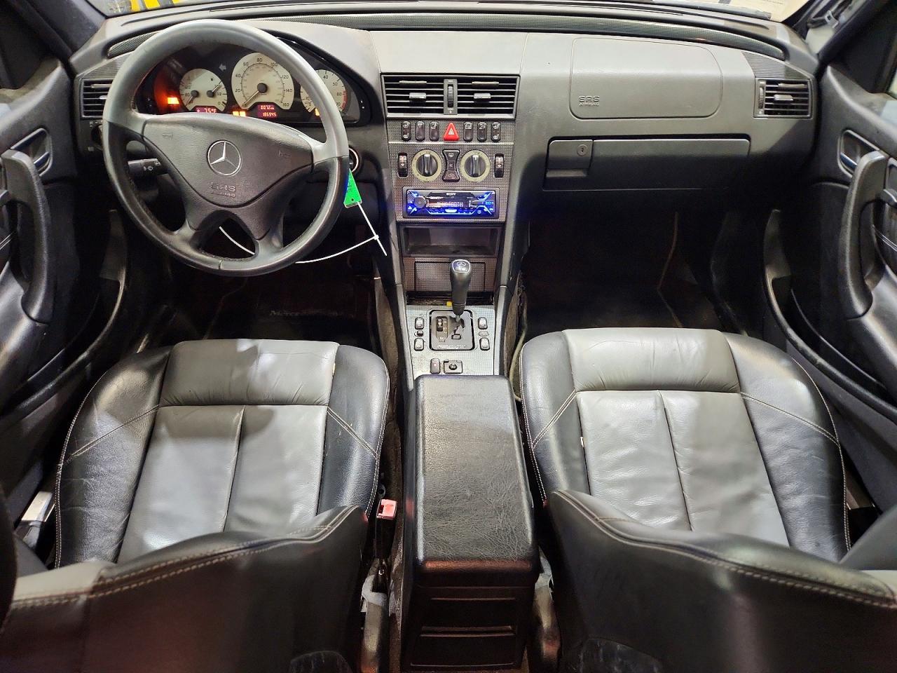 2000 Mercedes-benz C 230 Silver vin: WDBHA24G8YA859909
