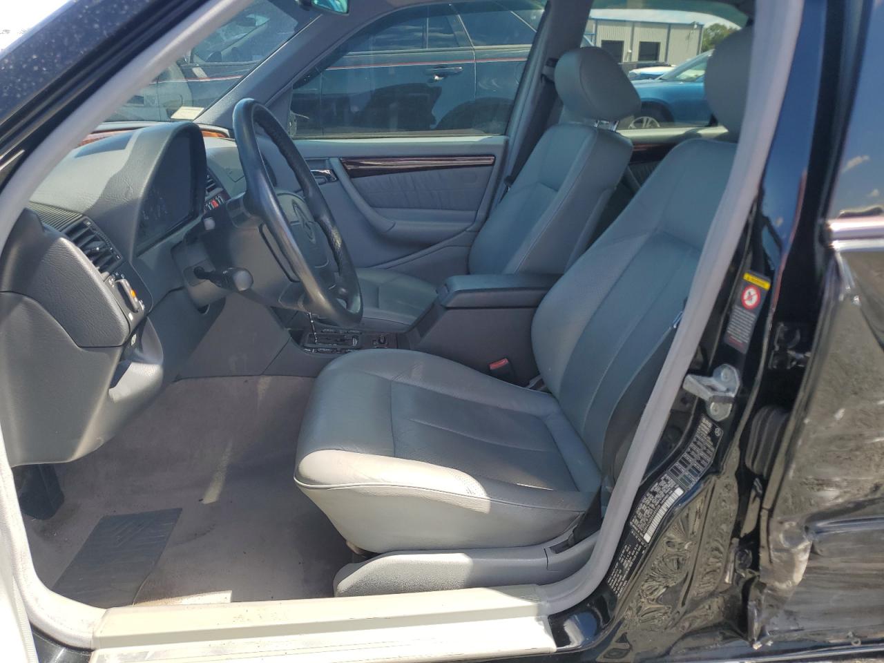 1999 Mercedes-benz C 230 Black vin: WDBHA24G9XA685508