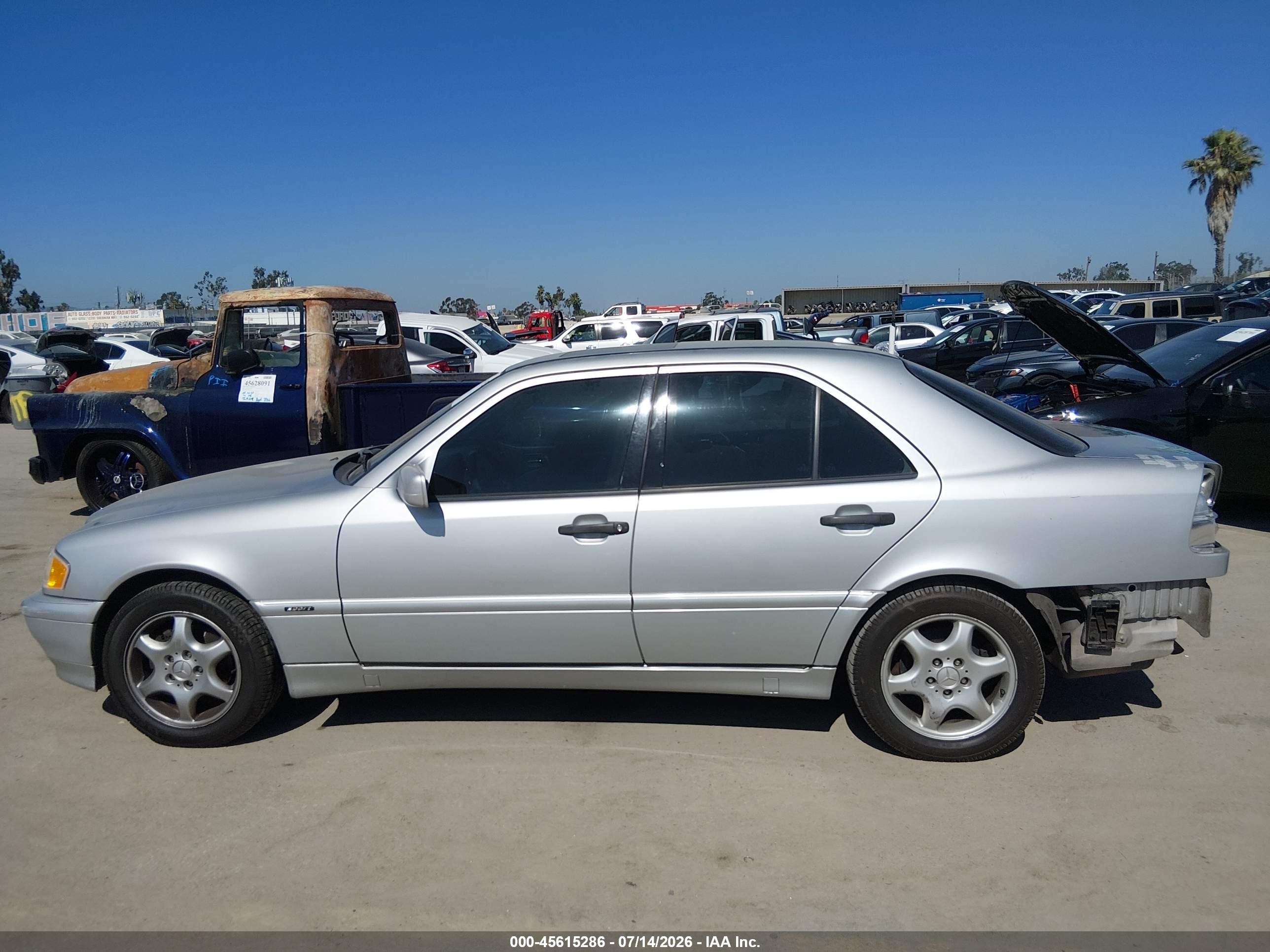 2000 Mercedes-benz C 230 Kompressor Silver vin: WDBHA24GXYA834042