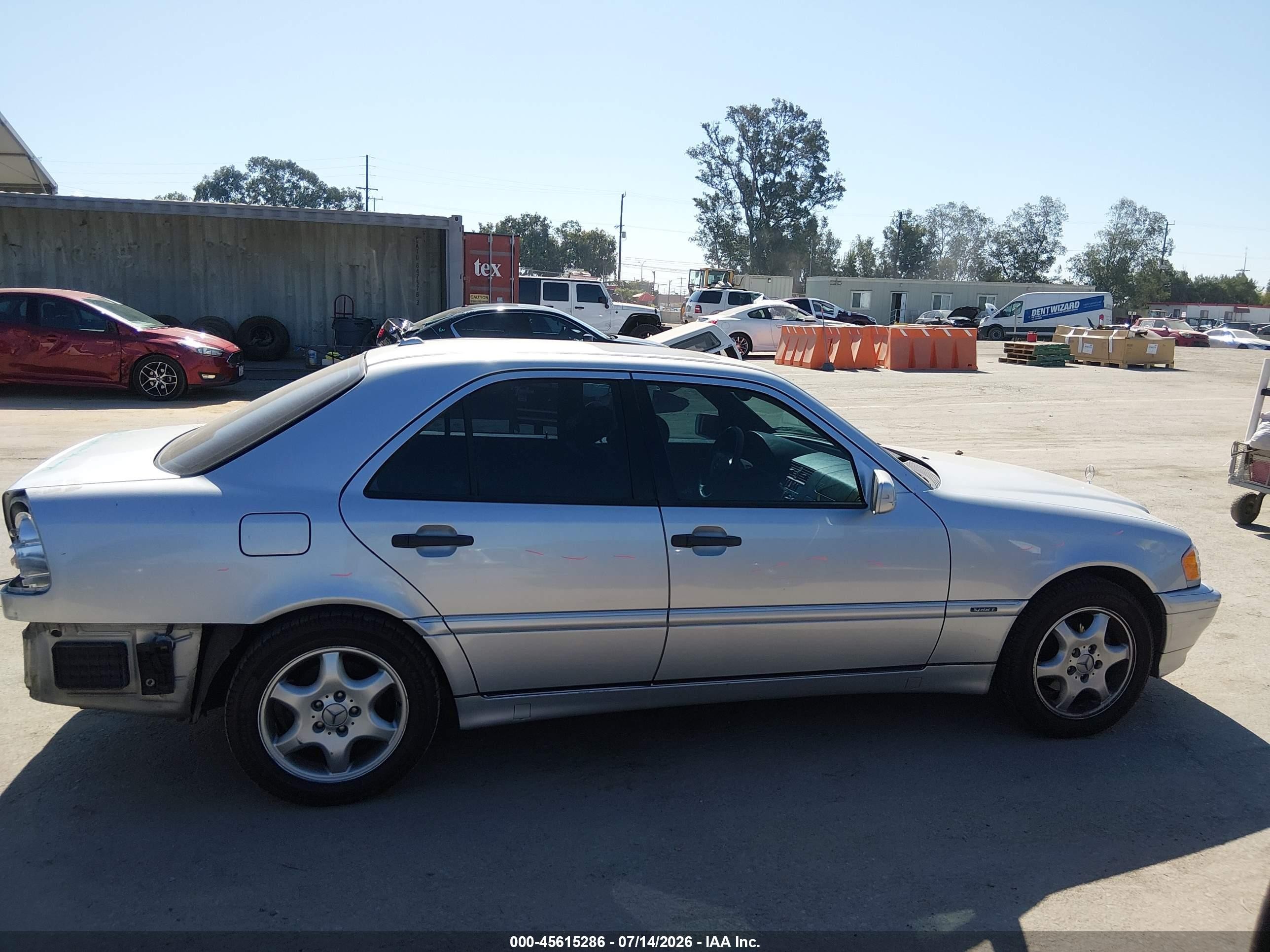 2000 Mercedes-benz C 230 Kompressor Silver vin: WDBHA24GXYA834042