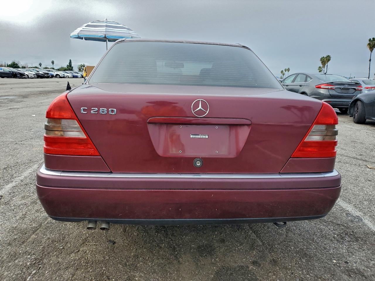 1996 Mercedes-benz C 280 Red vin: WDBHA28E2TF346577