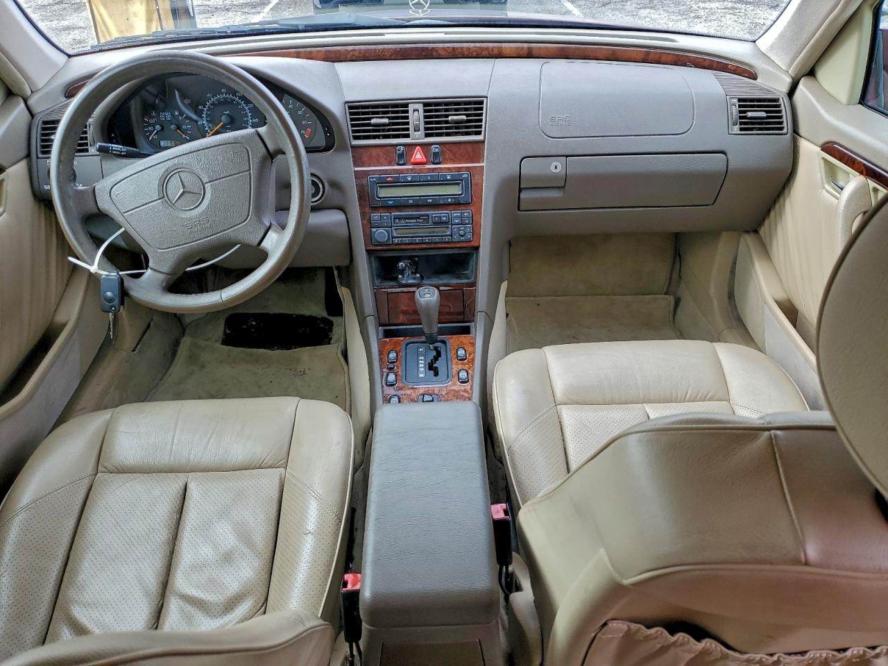 1996 Mercedes-benz C 280 Red vin: WDBHA28E2TF346577