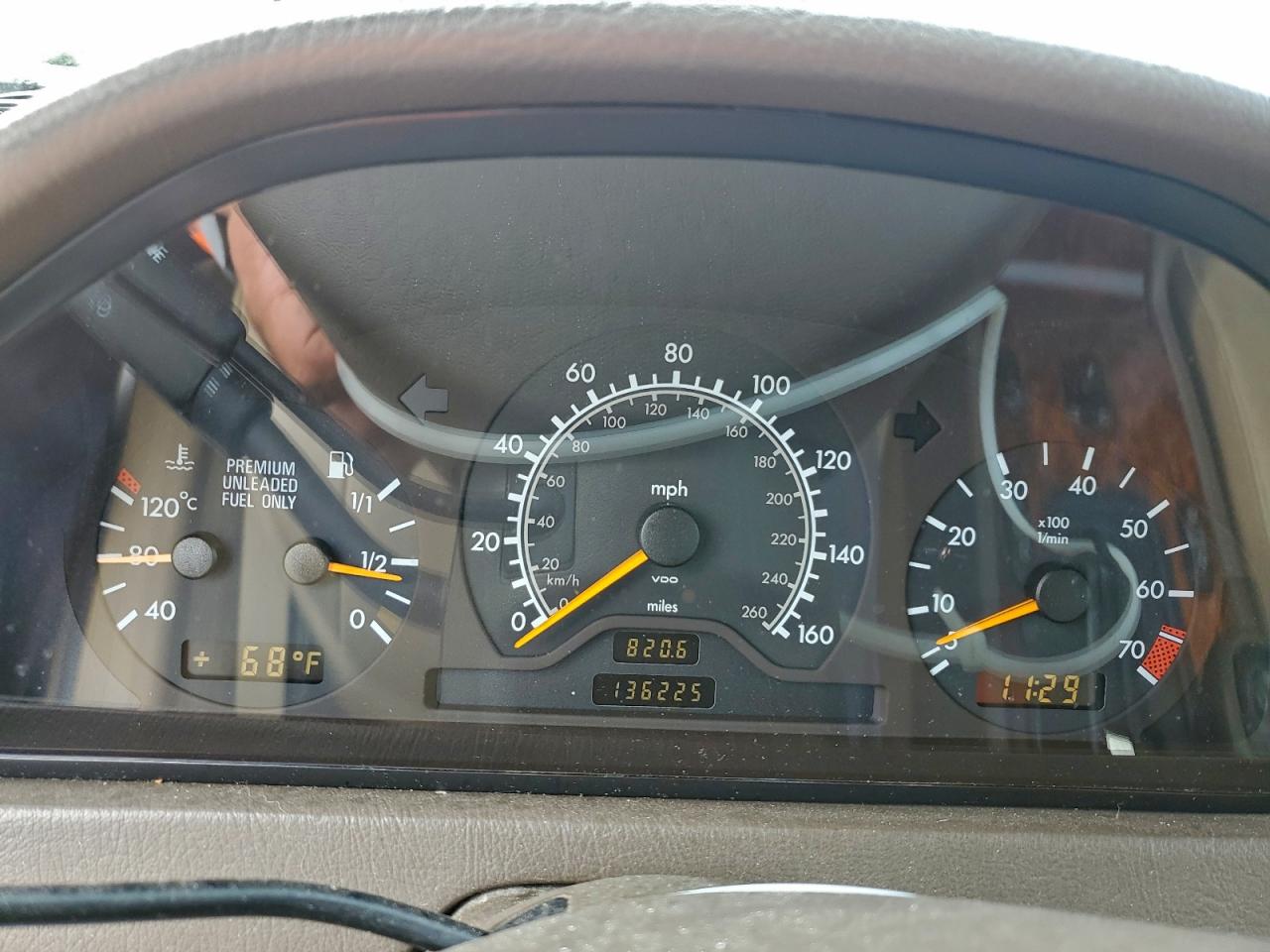 1996 Mercedes-benz C 280 Red vin: WDBHA28E2TF346577