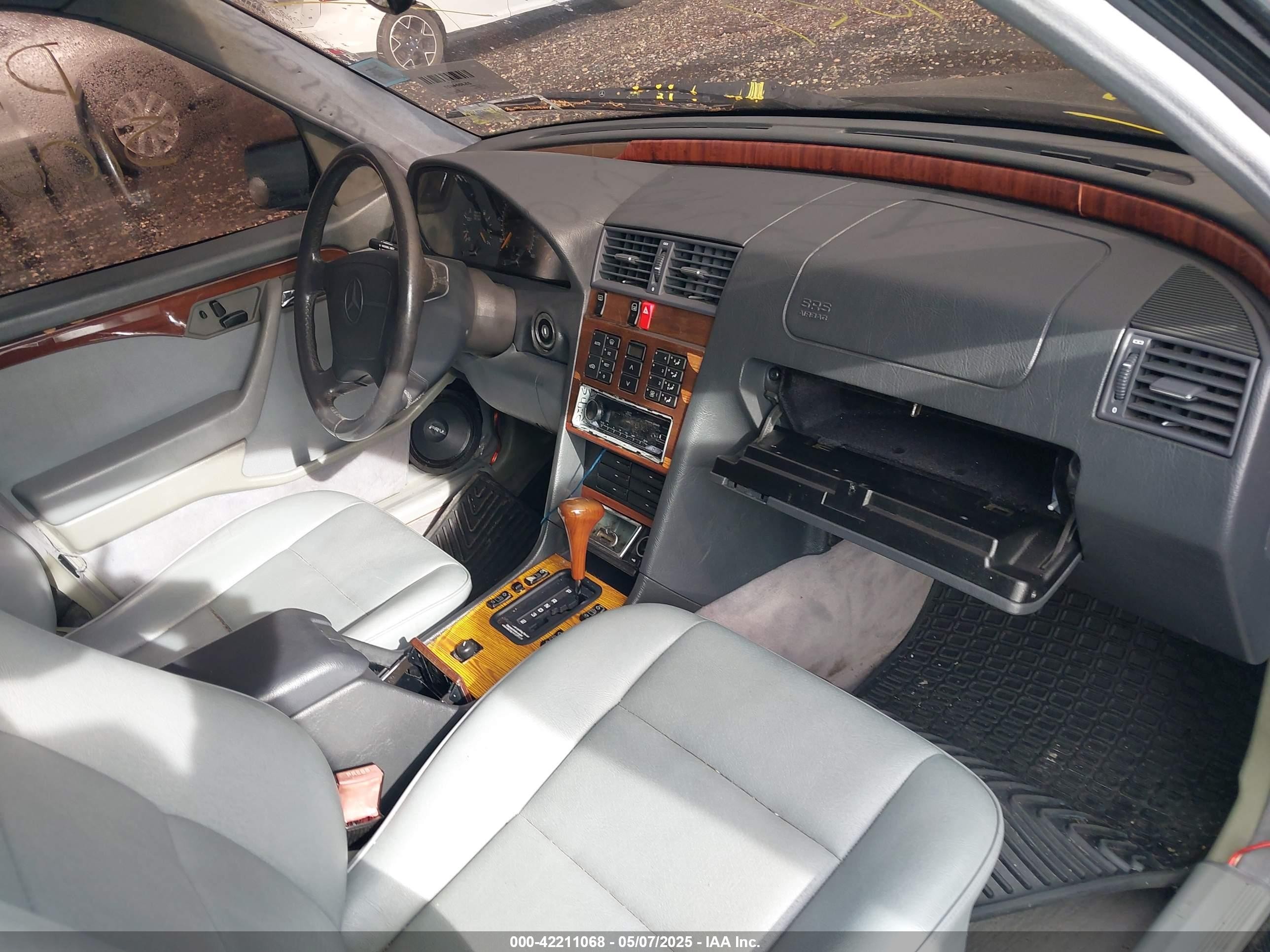 1994 Mercedes-benz C 280 Black vin: WDBHA28E3RF037547
