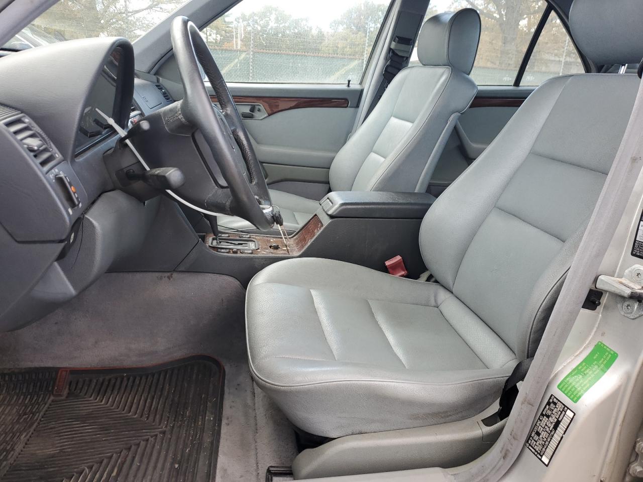 1994 Mercedes-benz C 280 Silver vin: WDBHA28E4RF011667