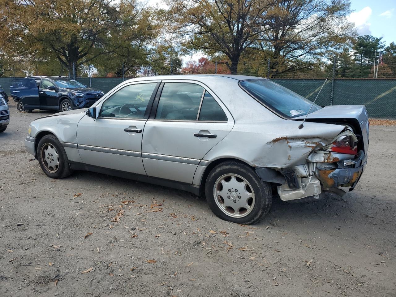 1994 Mercedes-benz C 280 Silver vin: WDBHA28E4RF011667