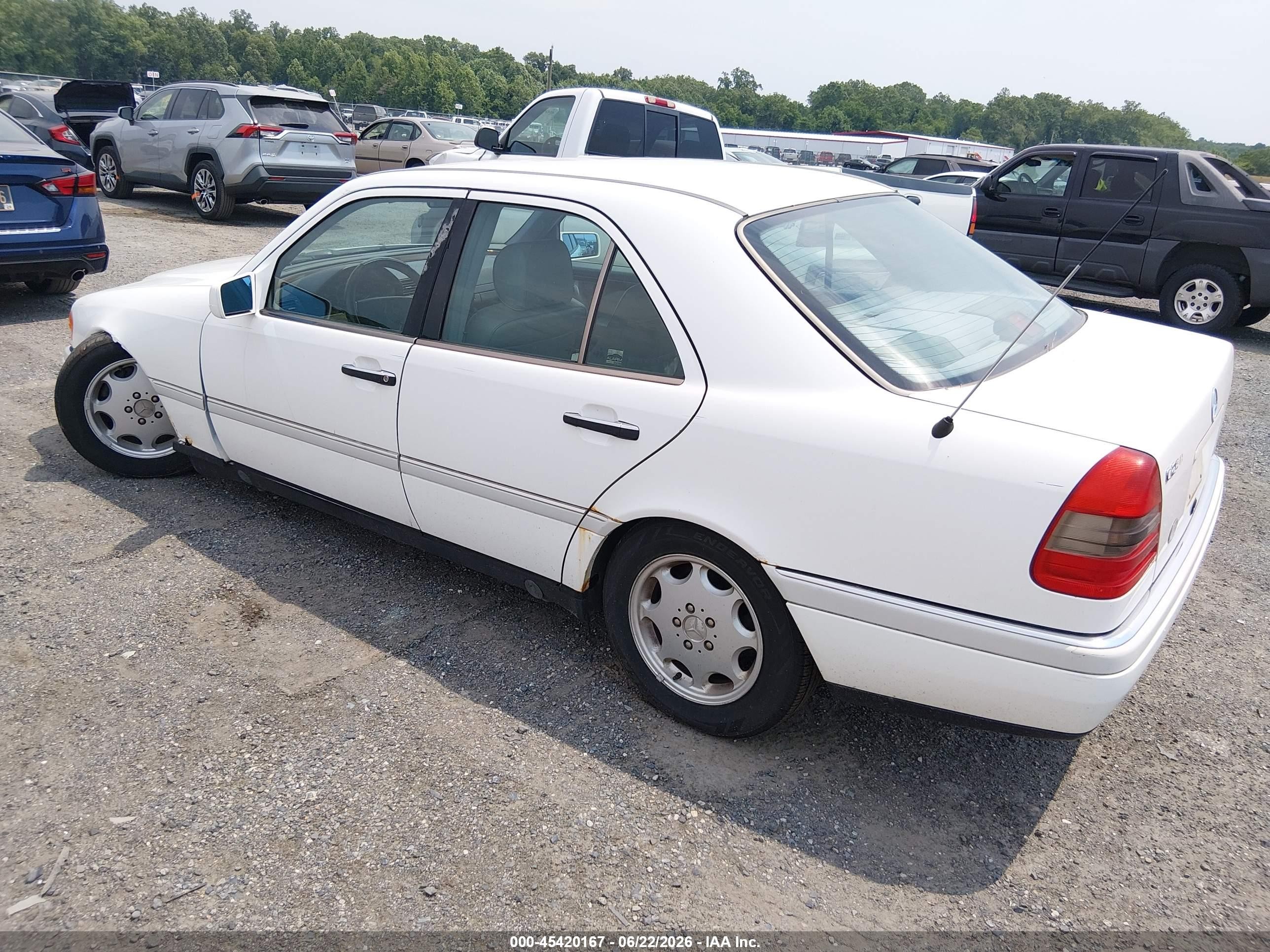 1995 Mercedes-benz C 280 White vin: WDBHA28E5SF145206