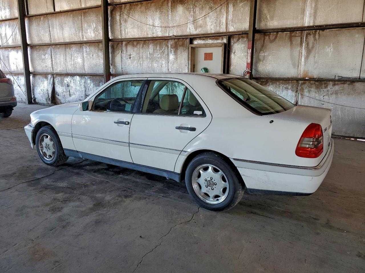 1994 Mercedes-benz C 280 White vin: WDBHA28E6RF098536