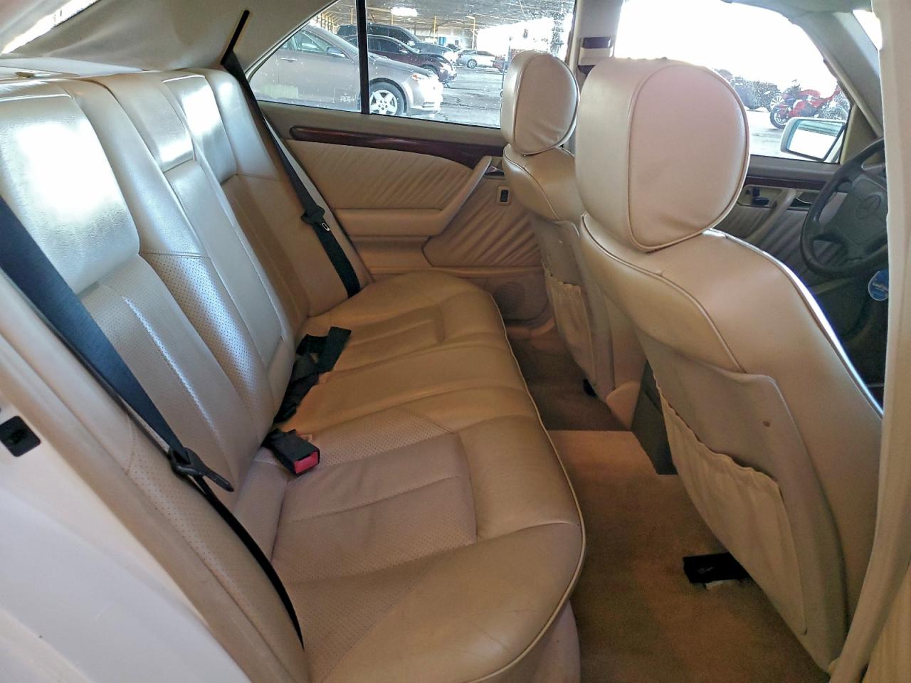 1994 Mercedes-benz C 280 White vin: WDBHA28E6RF098536