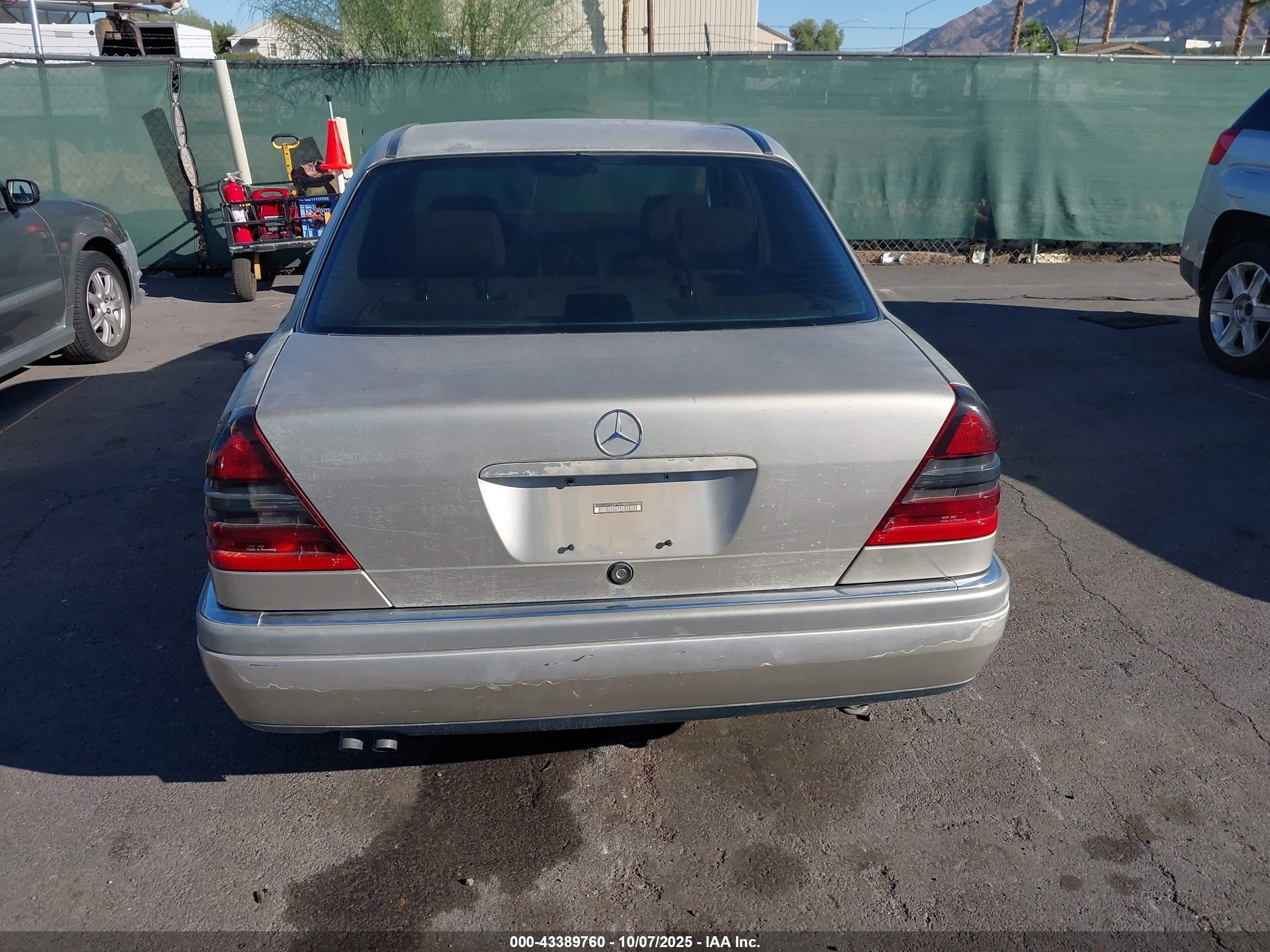 1996 Mercedes-benz C 280 Gold vin: WDBHA28E6TF411320