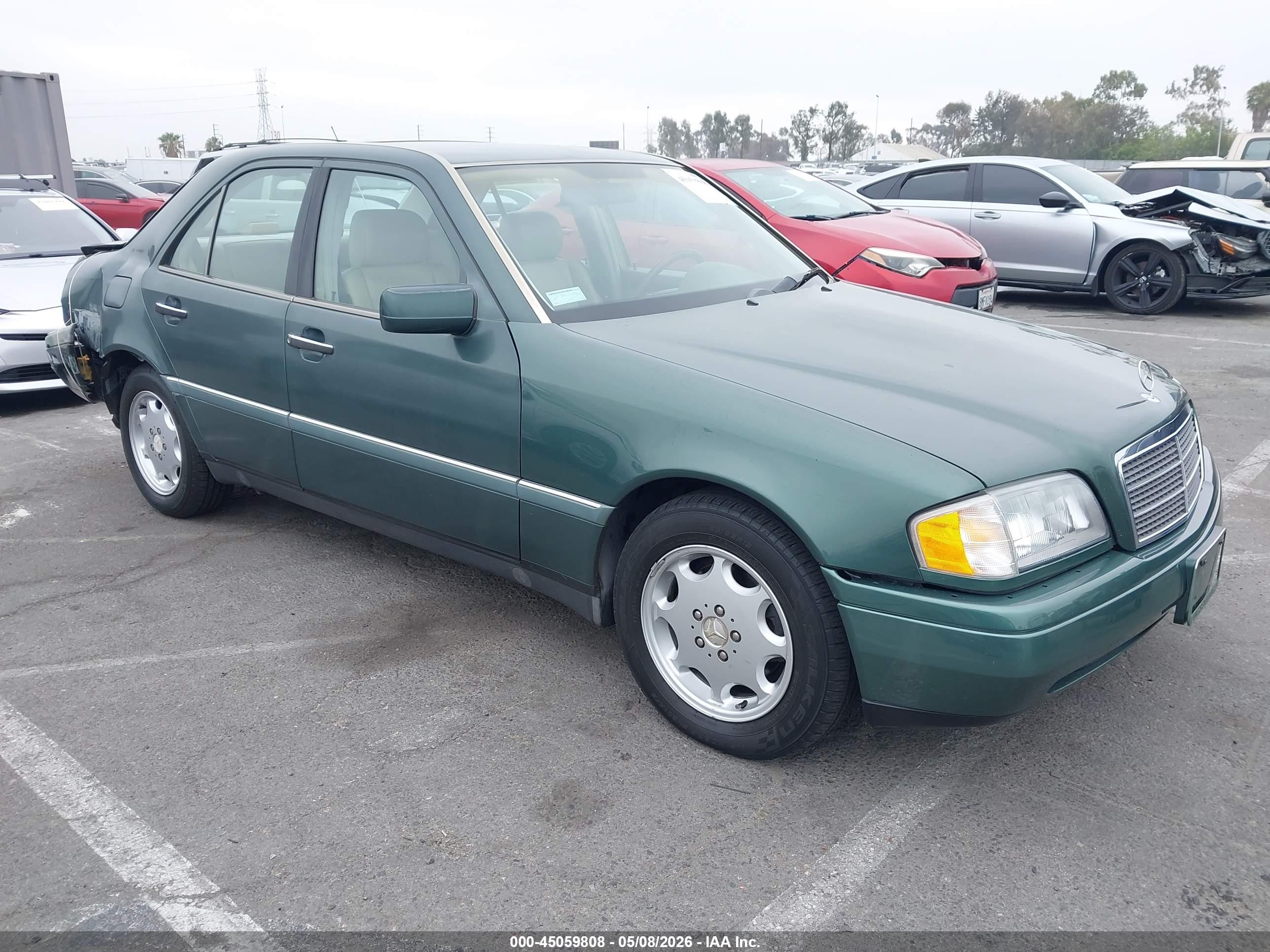 1994 Mercedes-benz C 280 Зеленый vin: WDBHA28E7RF092132