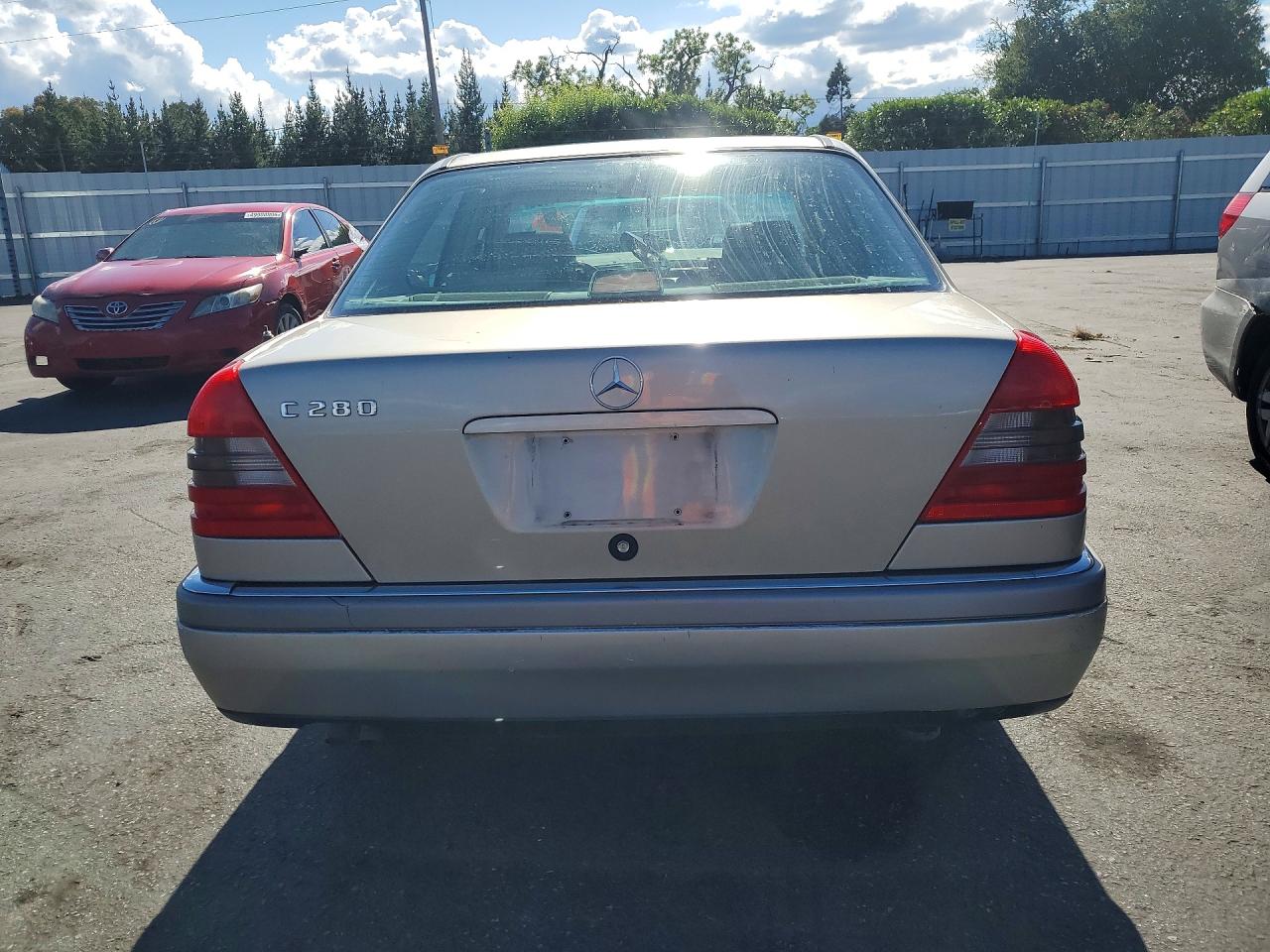 1996 Mercedes-benz C 280 Cream vin: WDBHA28E7TF333825