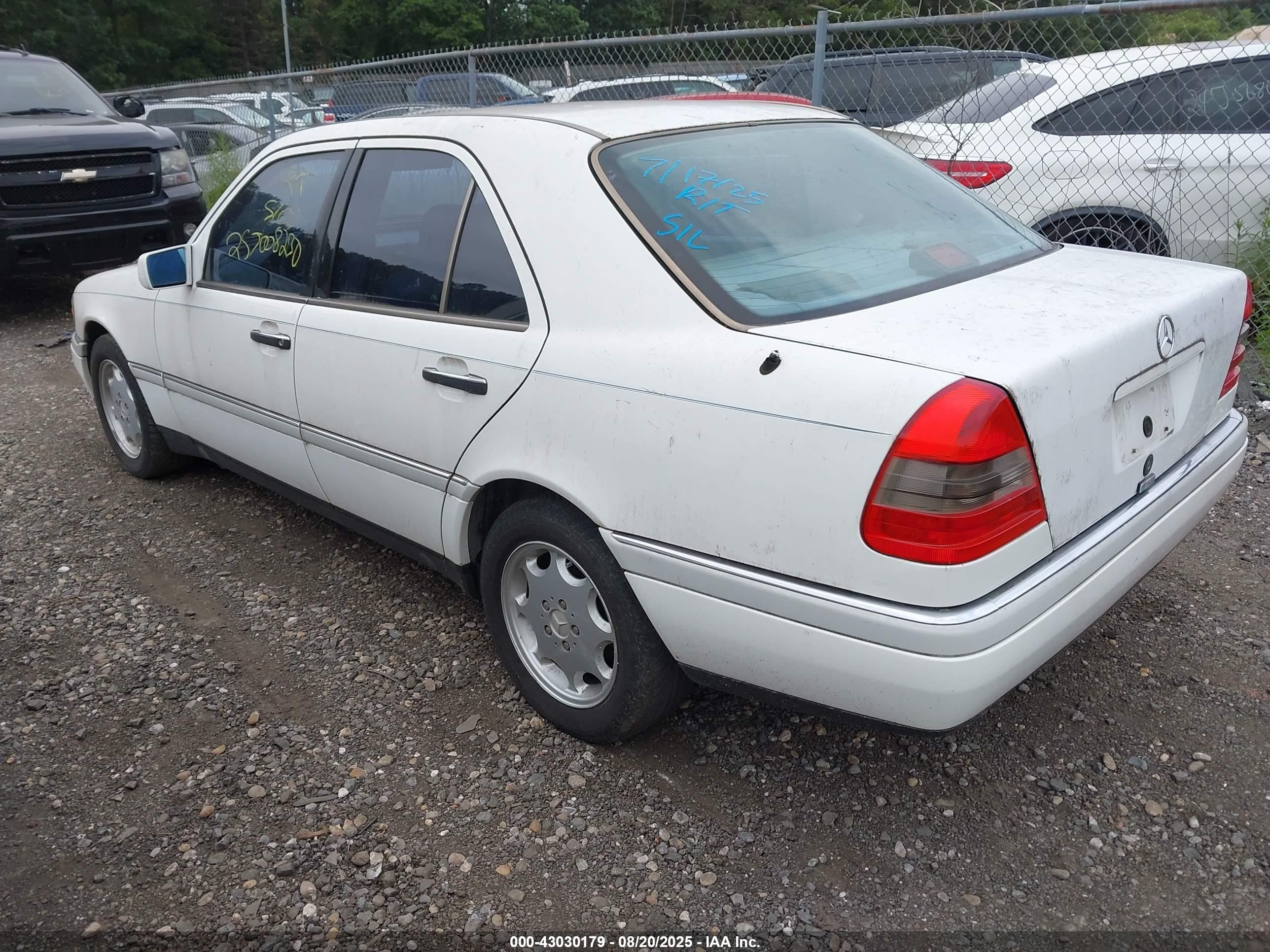 1994 Mercedes-benz C 280 White vin: WDBHA28E8RF014782