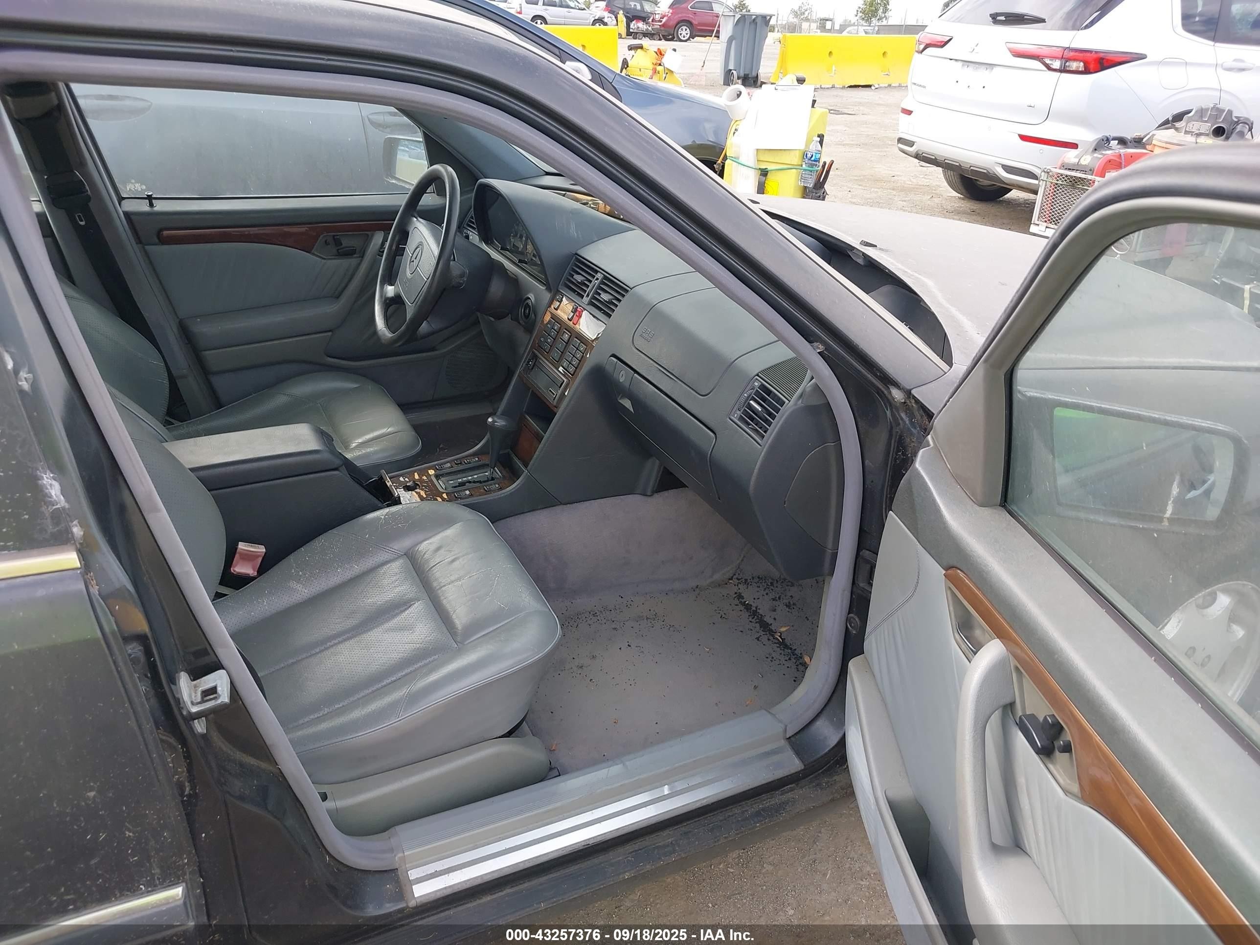 1994 Mercedes-benz C 280 Gray vin: WDBHA28E8RF026270