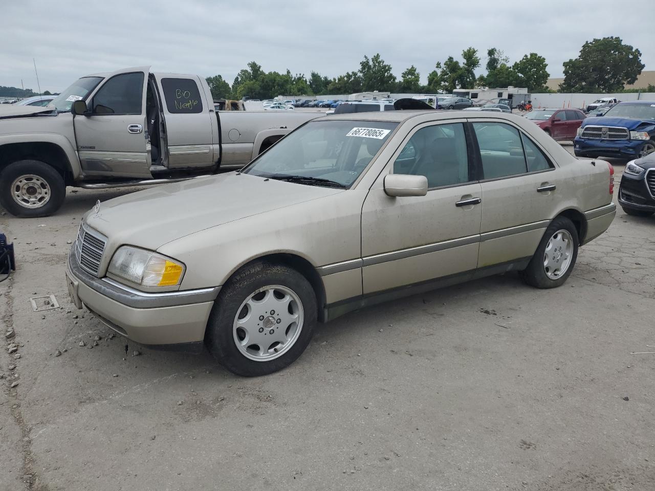 1996 Mercedes-benz C 280 Tan vin: WDBHA28E8TF459045
