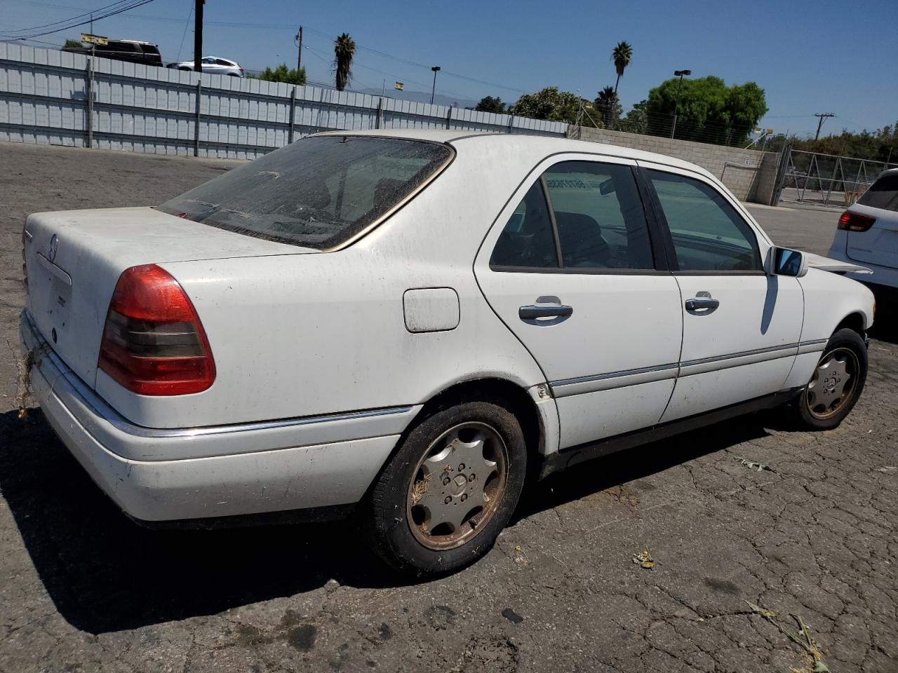 1994 Mercedes-benz C 280 White vin: WDBHA28EXRF057620
