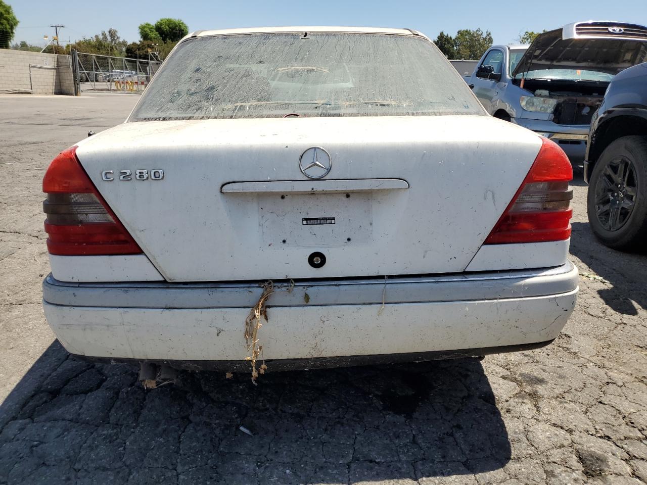 1994 Mercedes-benz C 280 White vin: WDBHA28EXRF057620