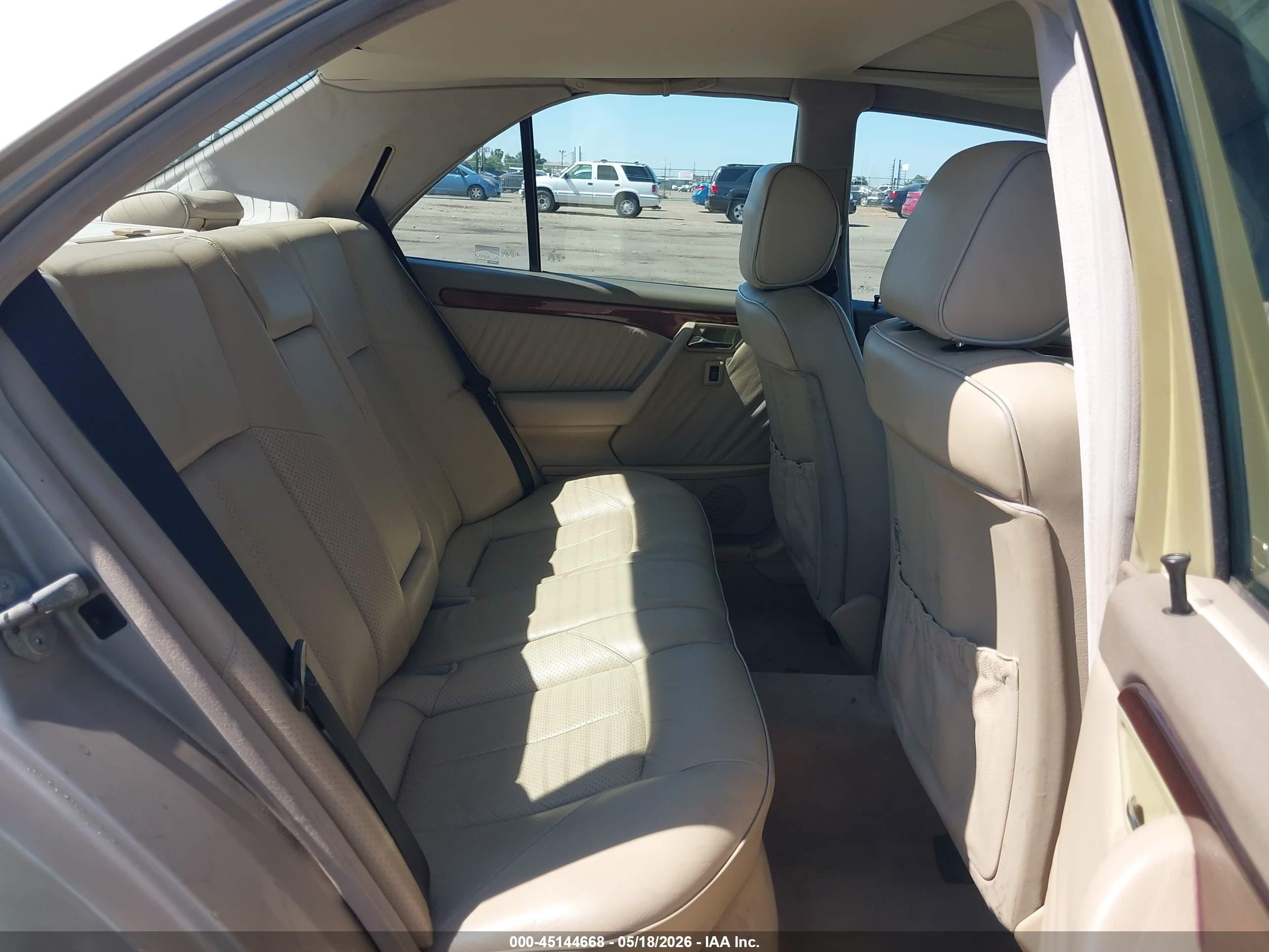 1995 Mercedes-benz C 280 Gold vin: WDBHA28EXSF174653