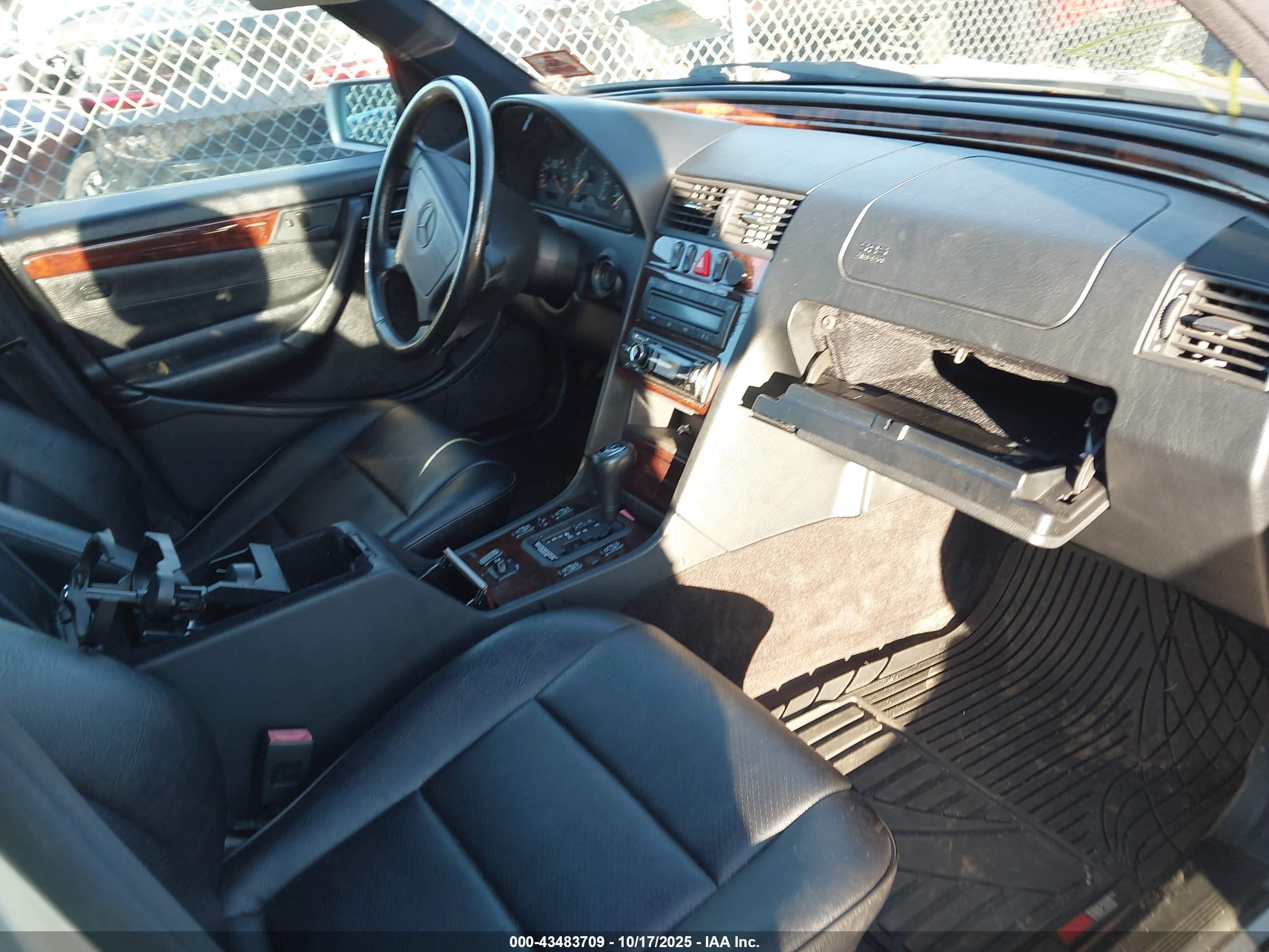 1998 Mercedes-benz C 280   Серый vin: WDBHA29G0WA626080