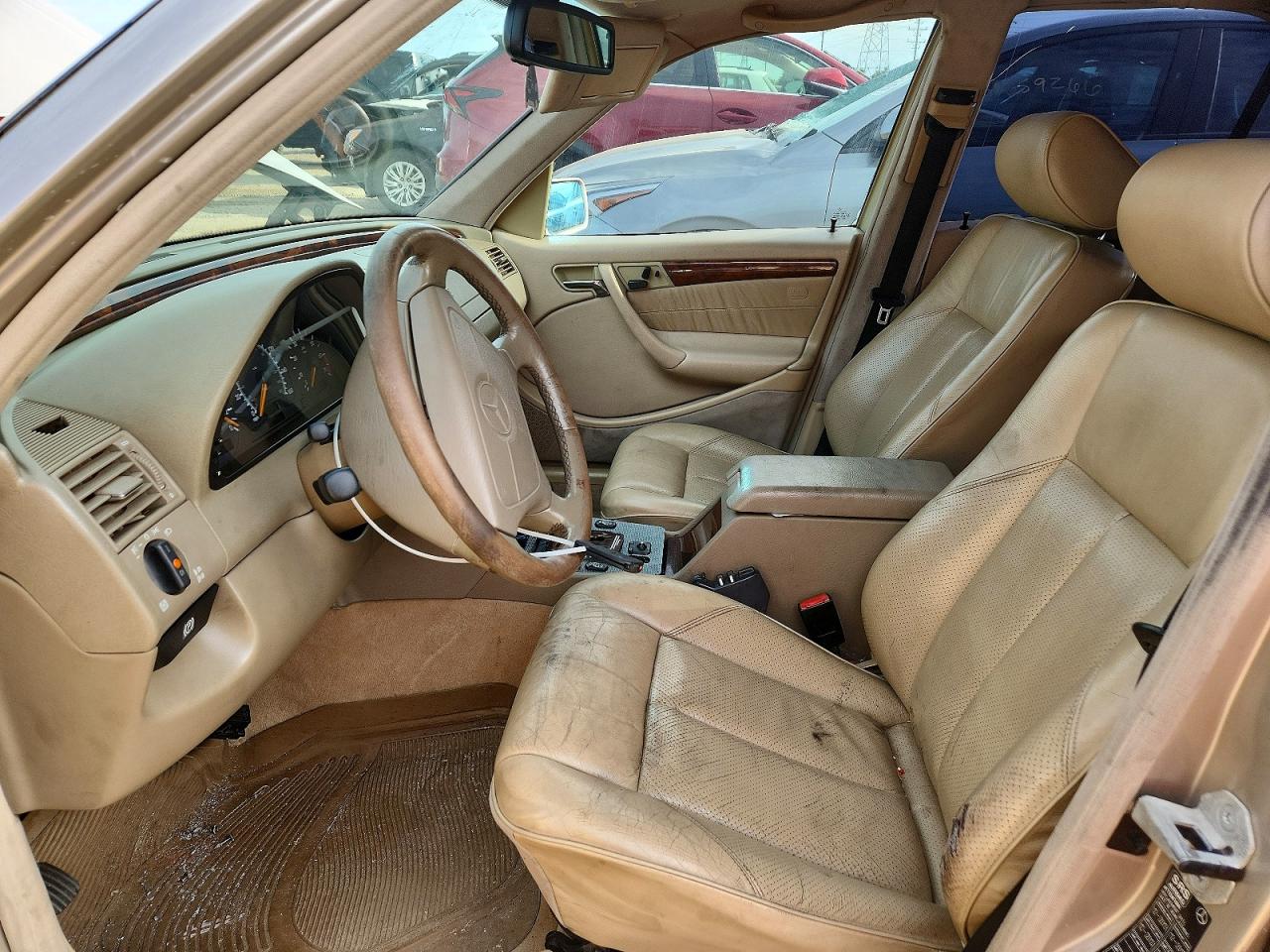 1999 Mercedes-benz C 280 Золотой vin: WDBHA29G0XA725841