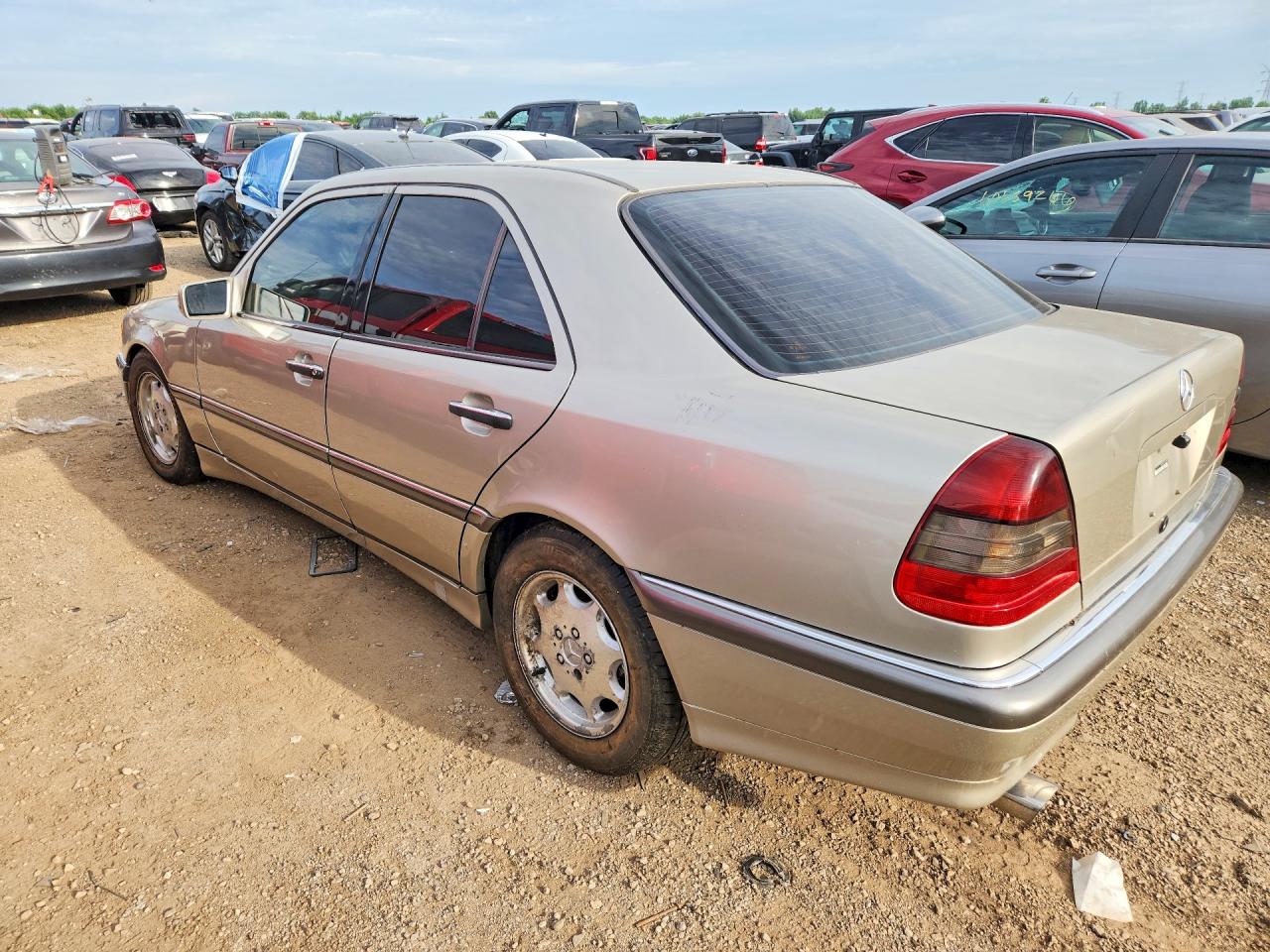 1999 Mercedes-benz C 280 Золотой vin: WDBHA29G0XA725841