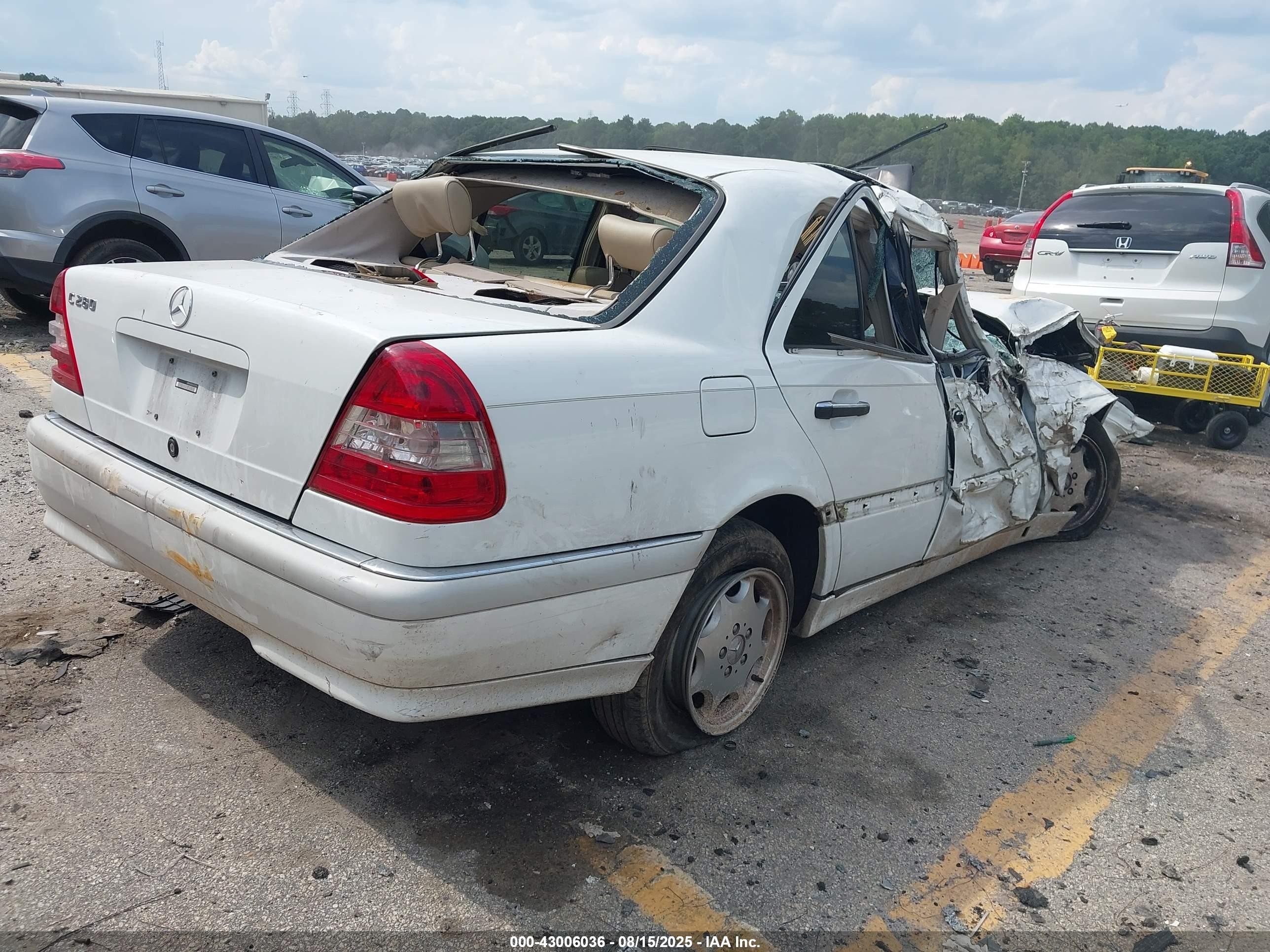 1999 Mercedes-benz C 280   Белый vin: WDBHA29G2XA707664