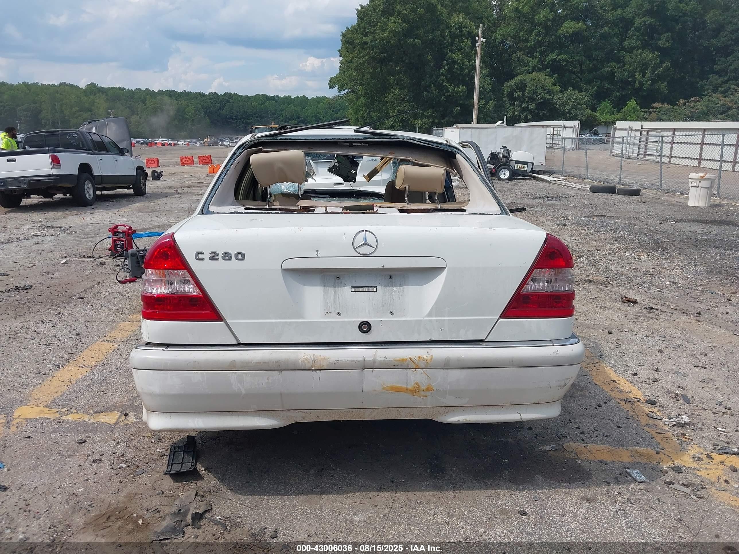 1999 Mercedes-benz C 280   Белый vin: WDBHA29G2XA707664