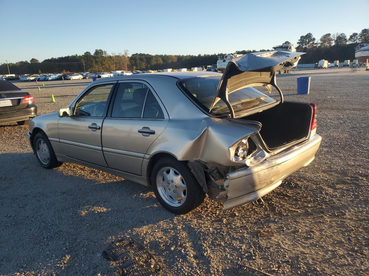 1998 Mercedes-benz C 280 Tan vin: WDBHA29G3WF717668