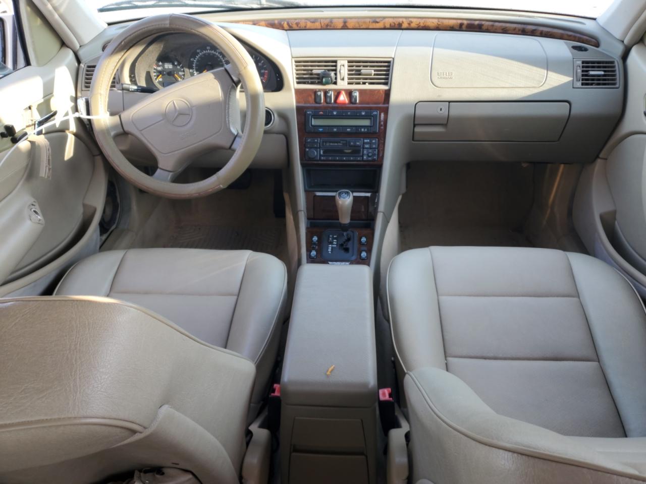 1998 Mercedes-benz C 280 Tan vin: WDBHA29G3WF717668