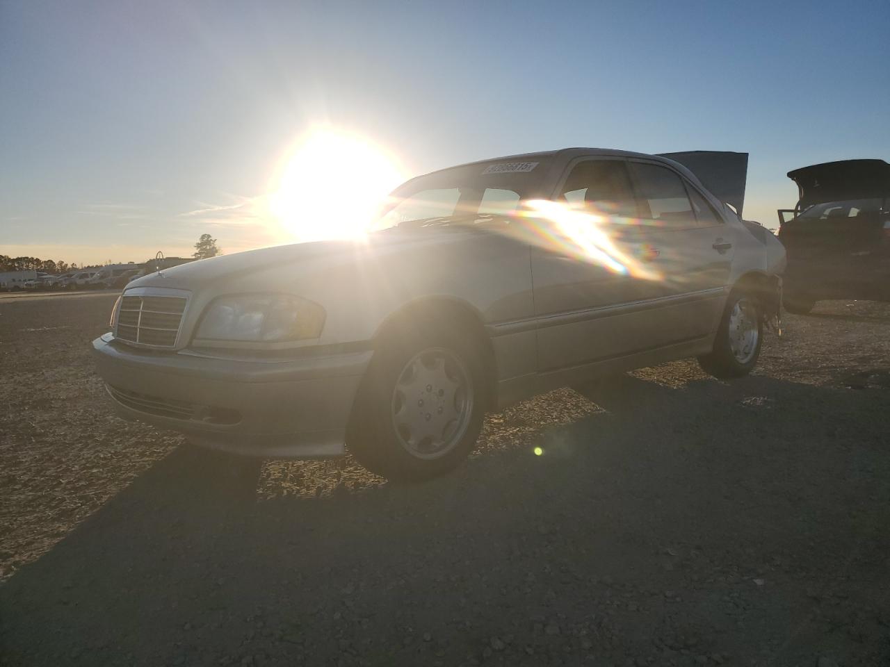 1998 Mercedes-benz C 280 Tan vin: WDBHA29G3WF717668