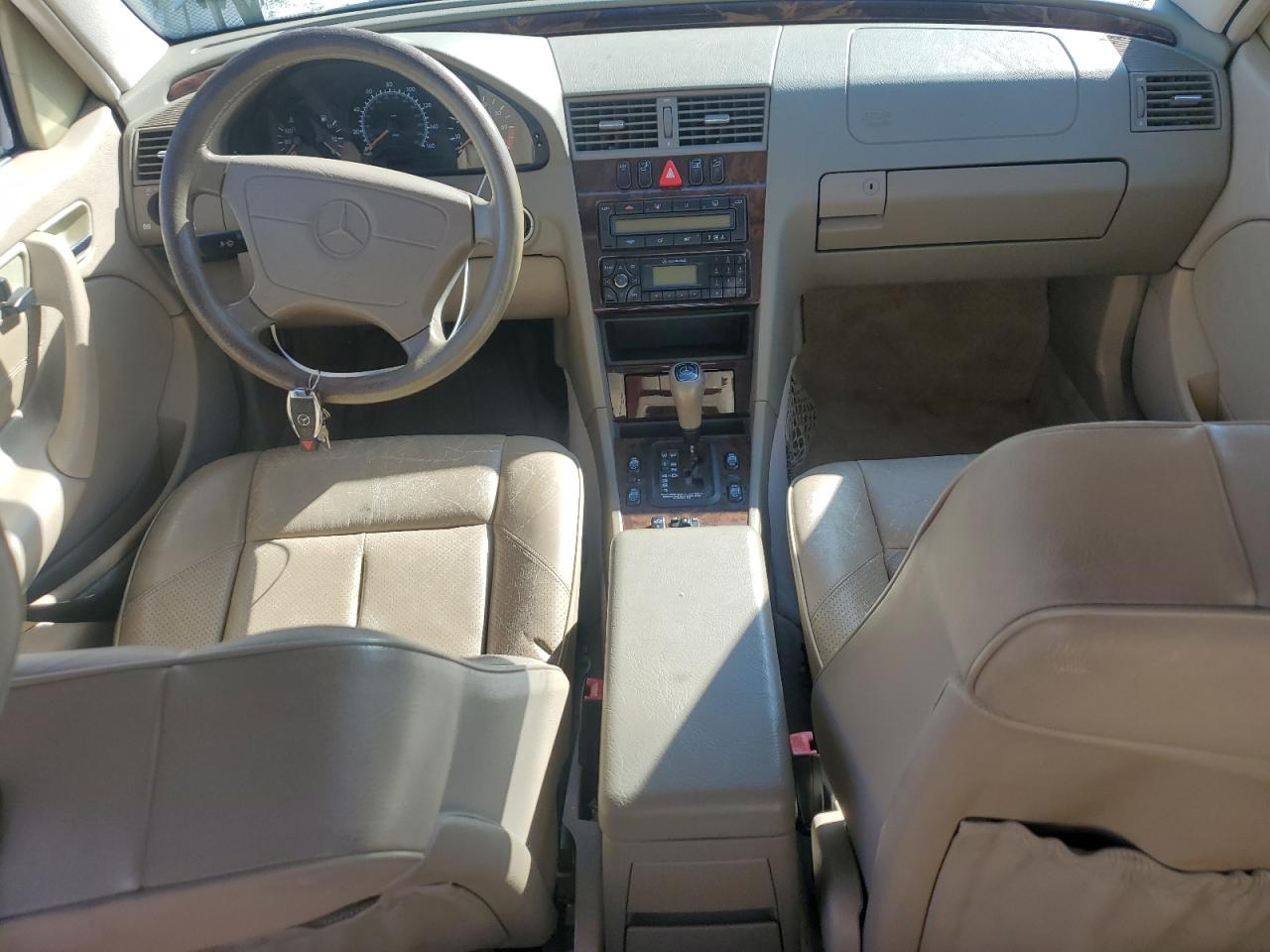 1999 Mercedes-benz C 280 Золотой vin: WDBHA29G3XA725154