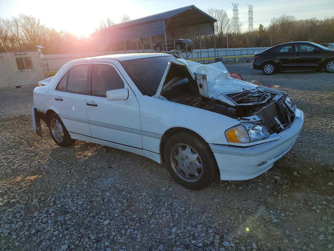 1999 Mercedes Benz C White vin: WDBHA29G4XA746319