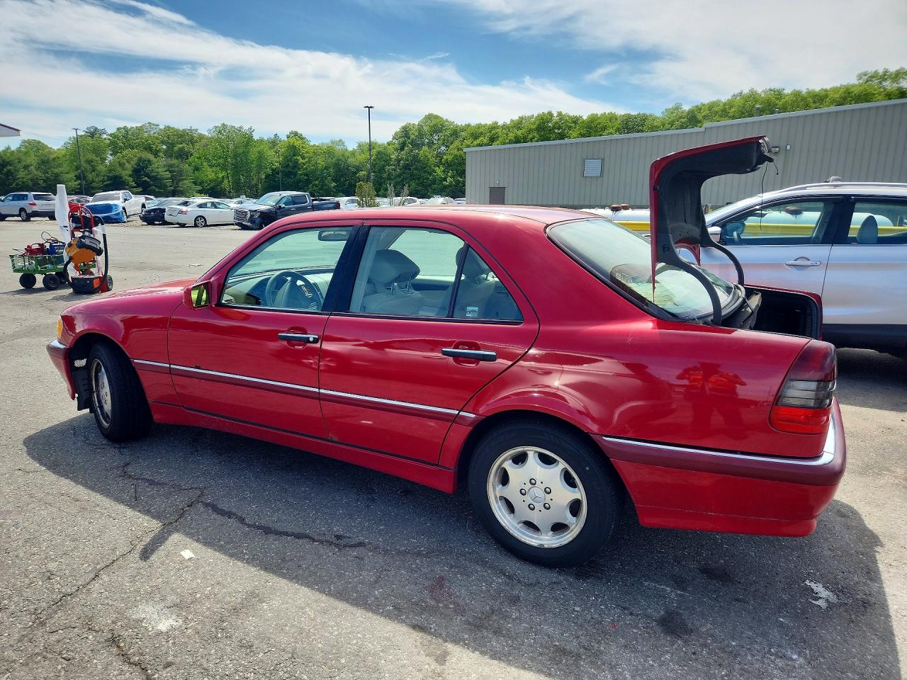 1998 Mercedes-benz C 280 Red vin: WDBHA29G5WF743768