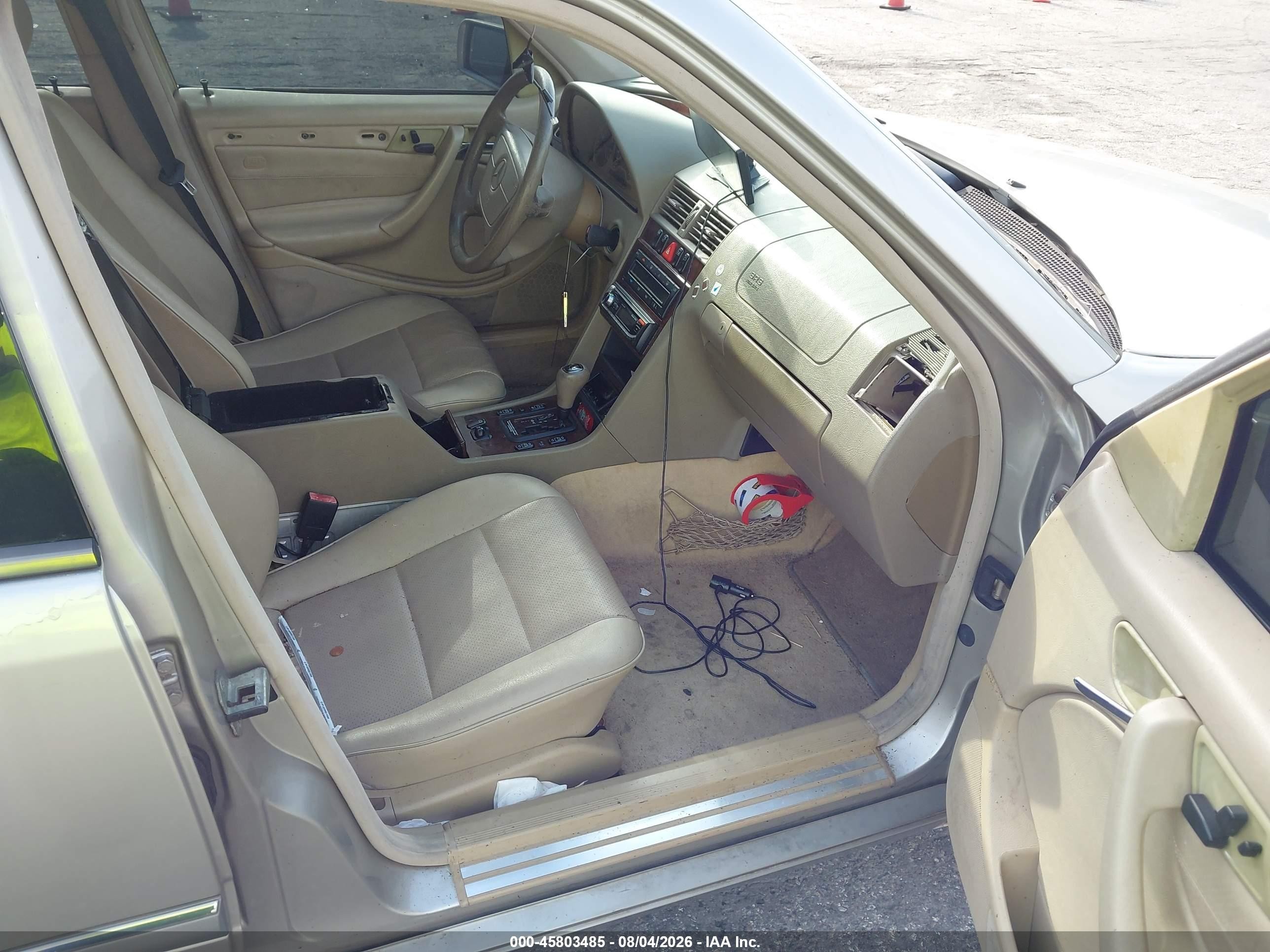 1999 Mercedes-benz C 280   Gold vin: WDBHA29G5XA672036