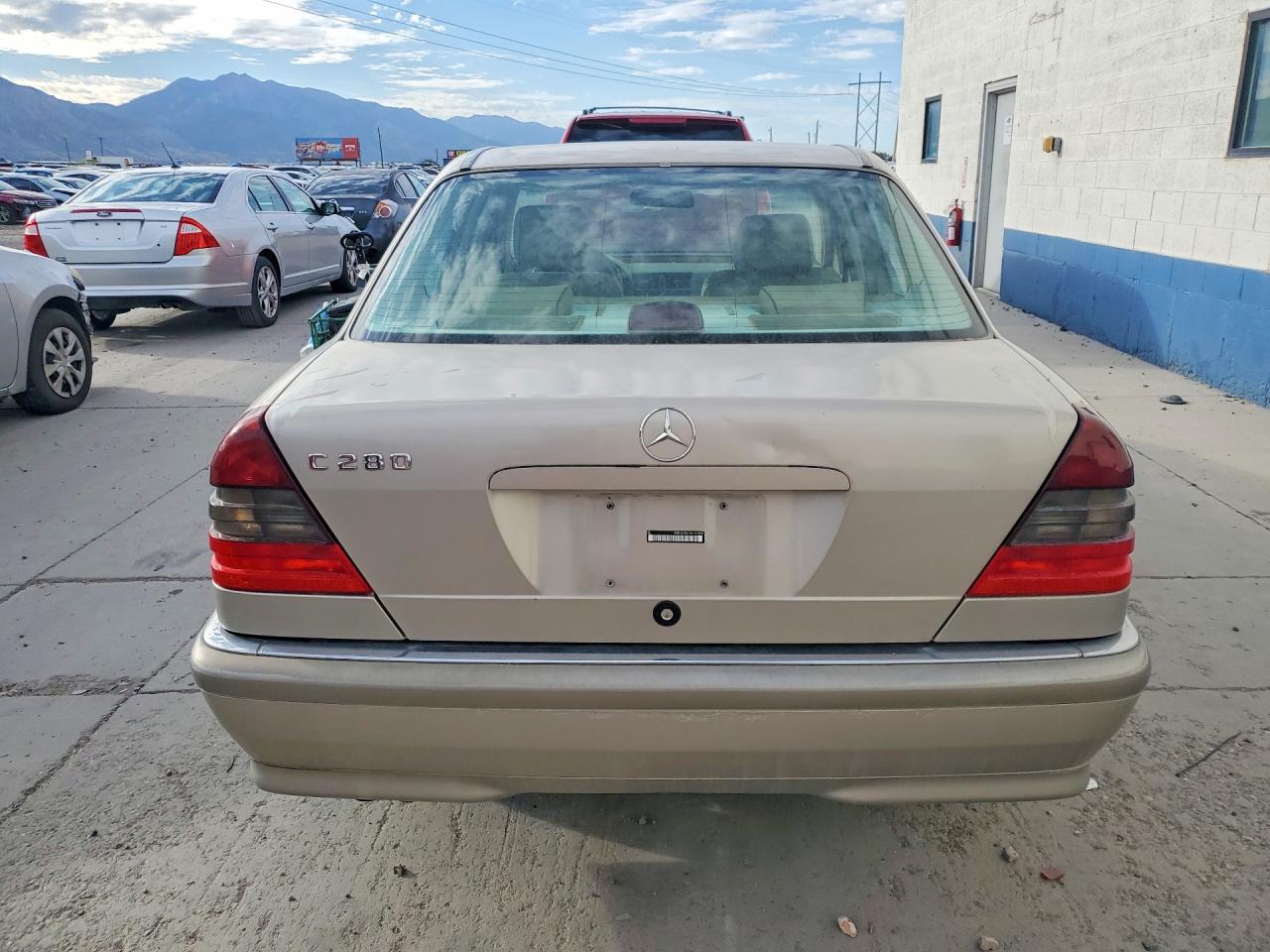 1998 Mercedes-benz C 280 Золотой vin: WDBHA29G7WF754626