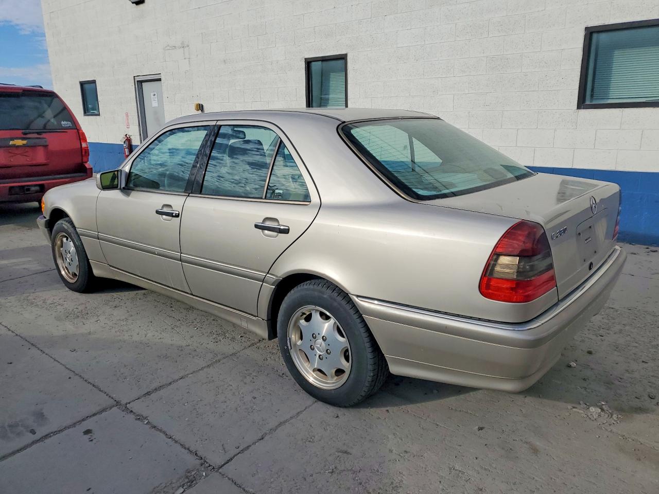 1998 Mercedes-benz C 280 Золотой vin: WDBHA29G7WF754626