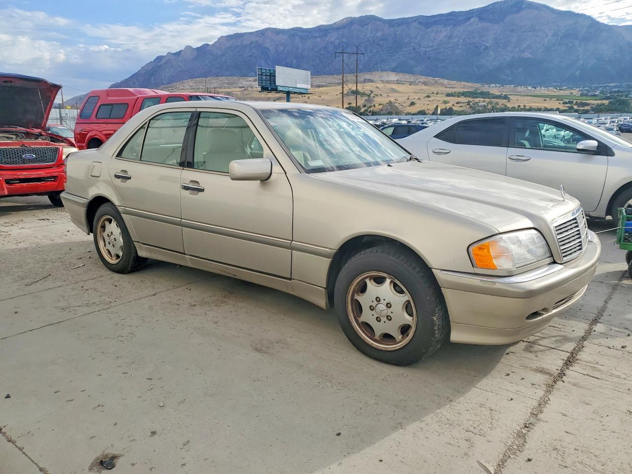 1998 Mercedes-benz C 280 Золотой vin: WDBHA29G7WF754626