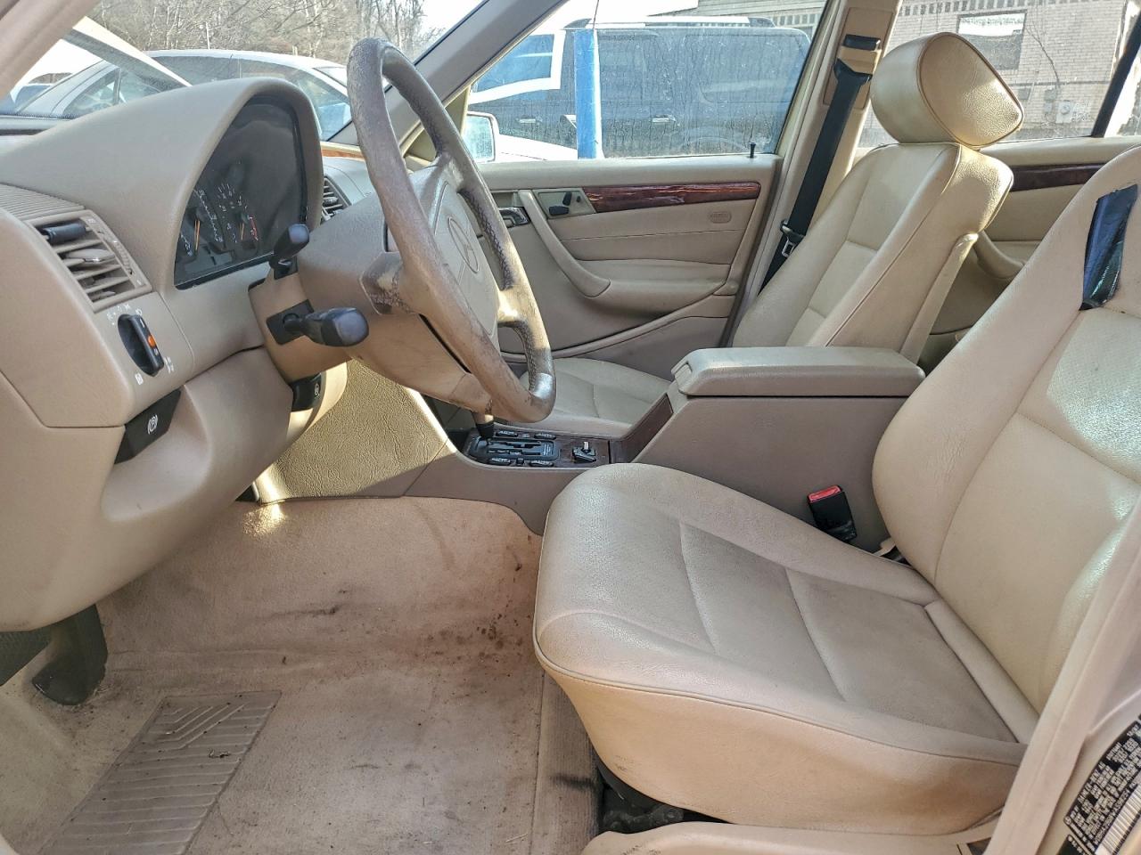 1998 Mercedes-benz C 280 Gold vin: WDBHA29G8WA598254