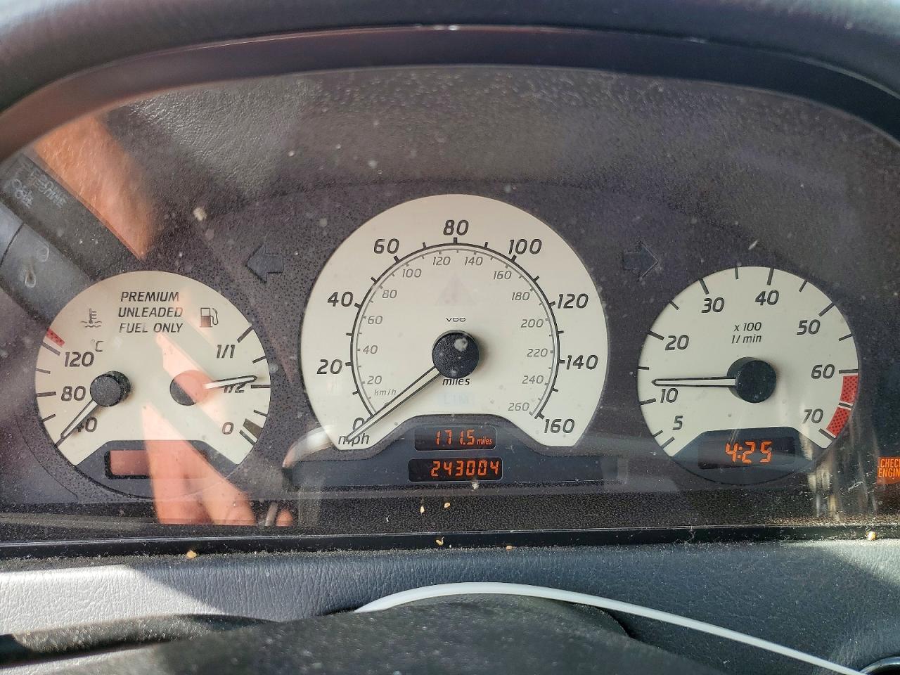 1998 Mercedes-benz C 280 Silver vin: WDBHA29G8WF734563